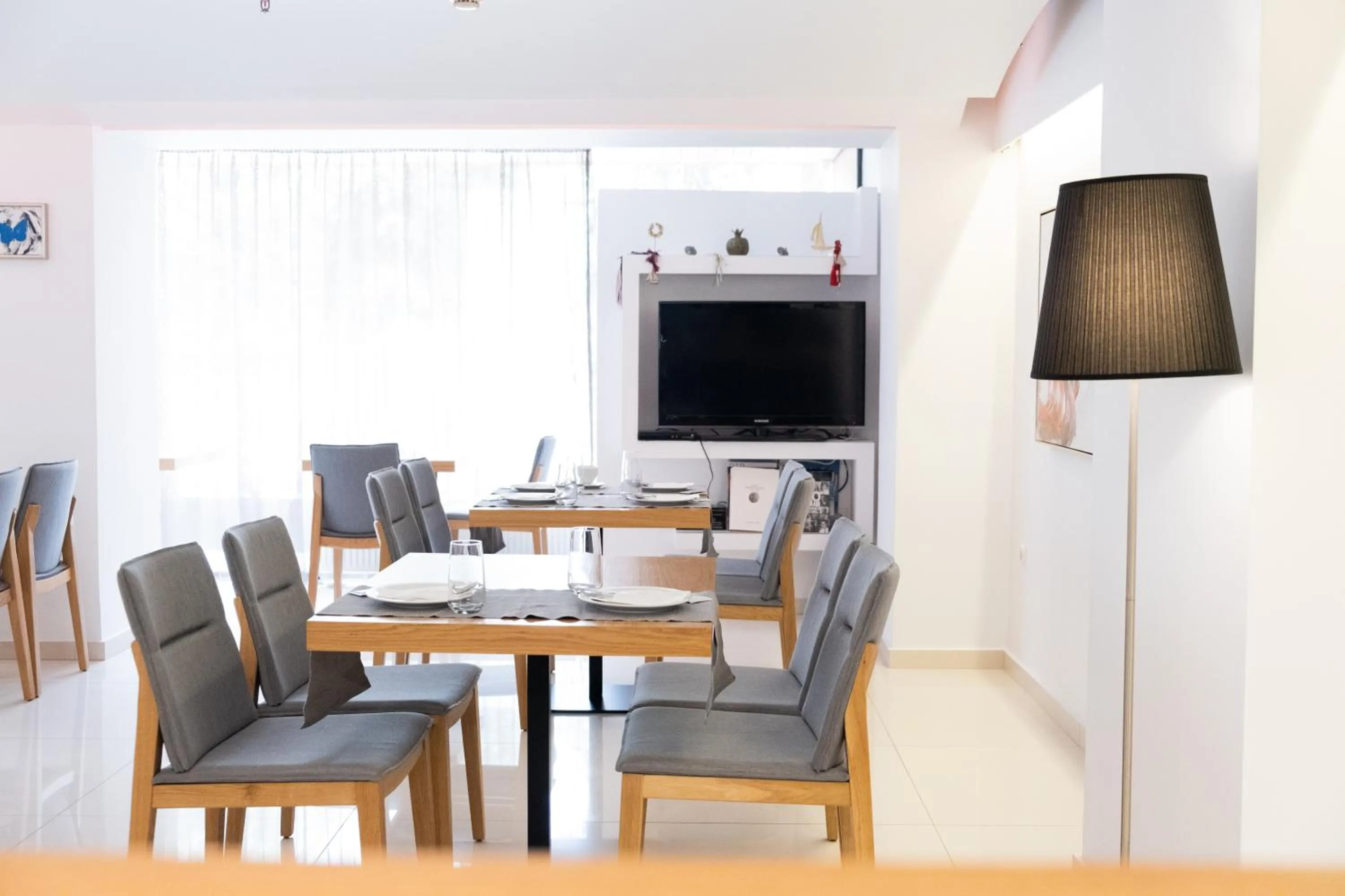 Restaurant/places to eat in City Loft Hotel