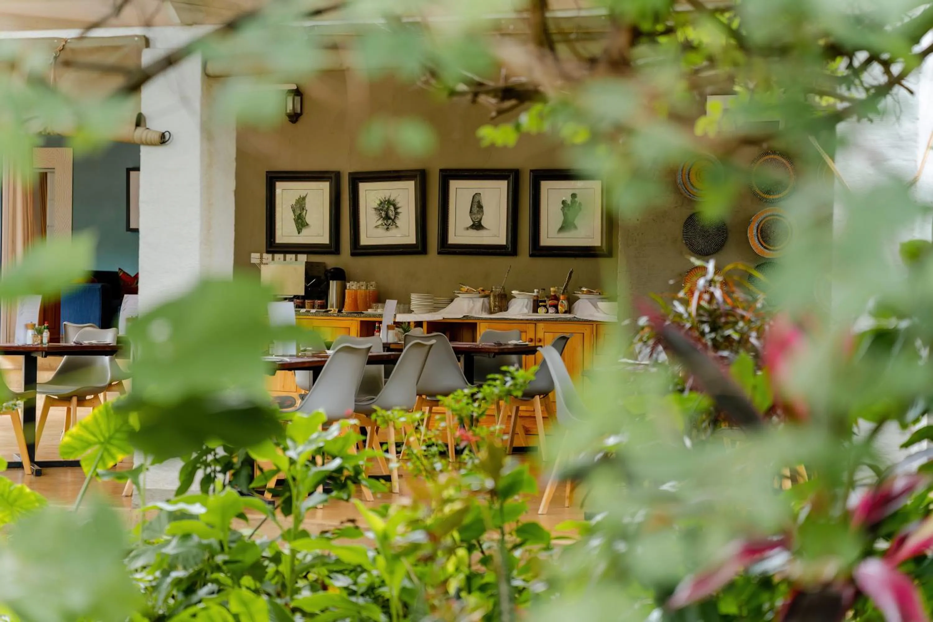 Breakfast in PheZulu Guest Lodge