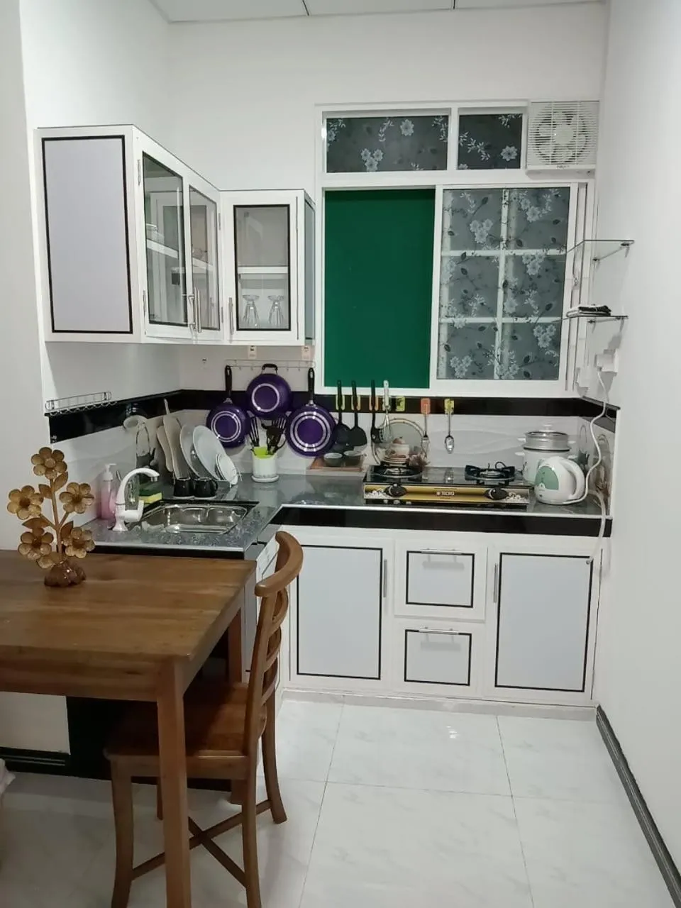 Standard Triple Room in Nilu Villa