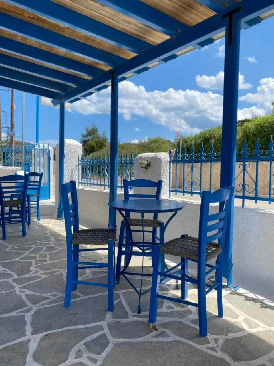 Property building in Blue Dolphin Studios and Apartment