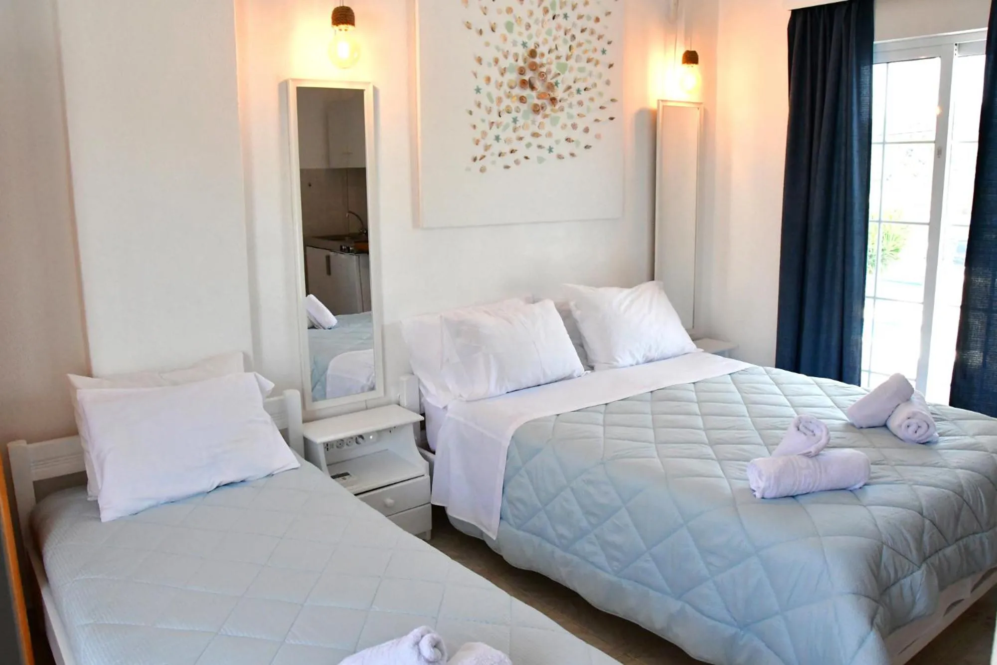 Photo of the whole room, Bed in Blue Dolphin Studios and Apartment