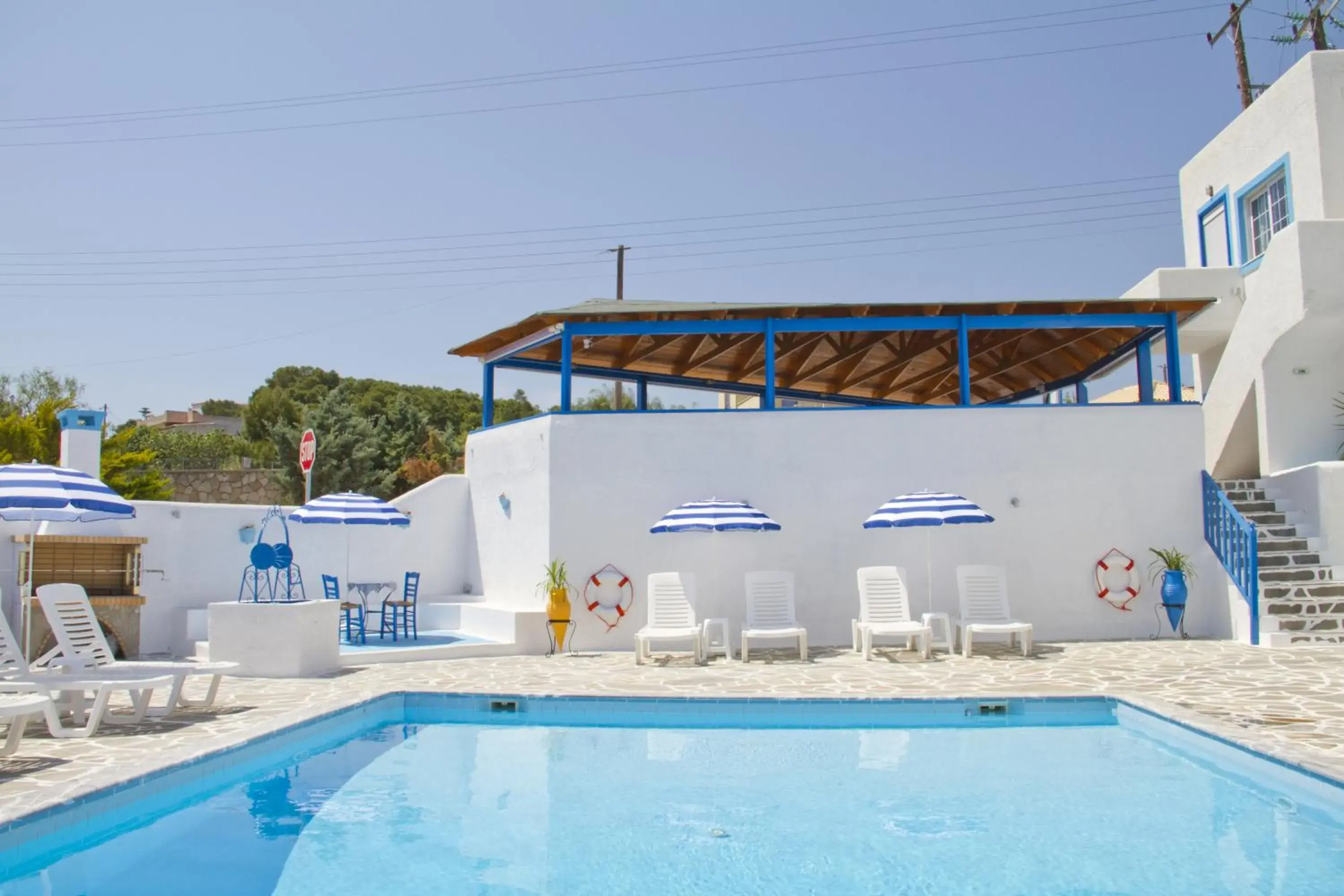 Blue Dolphin Studios and Apartment Blue Dolphin Studios and Apartment