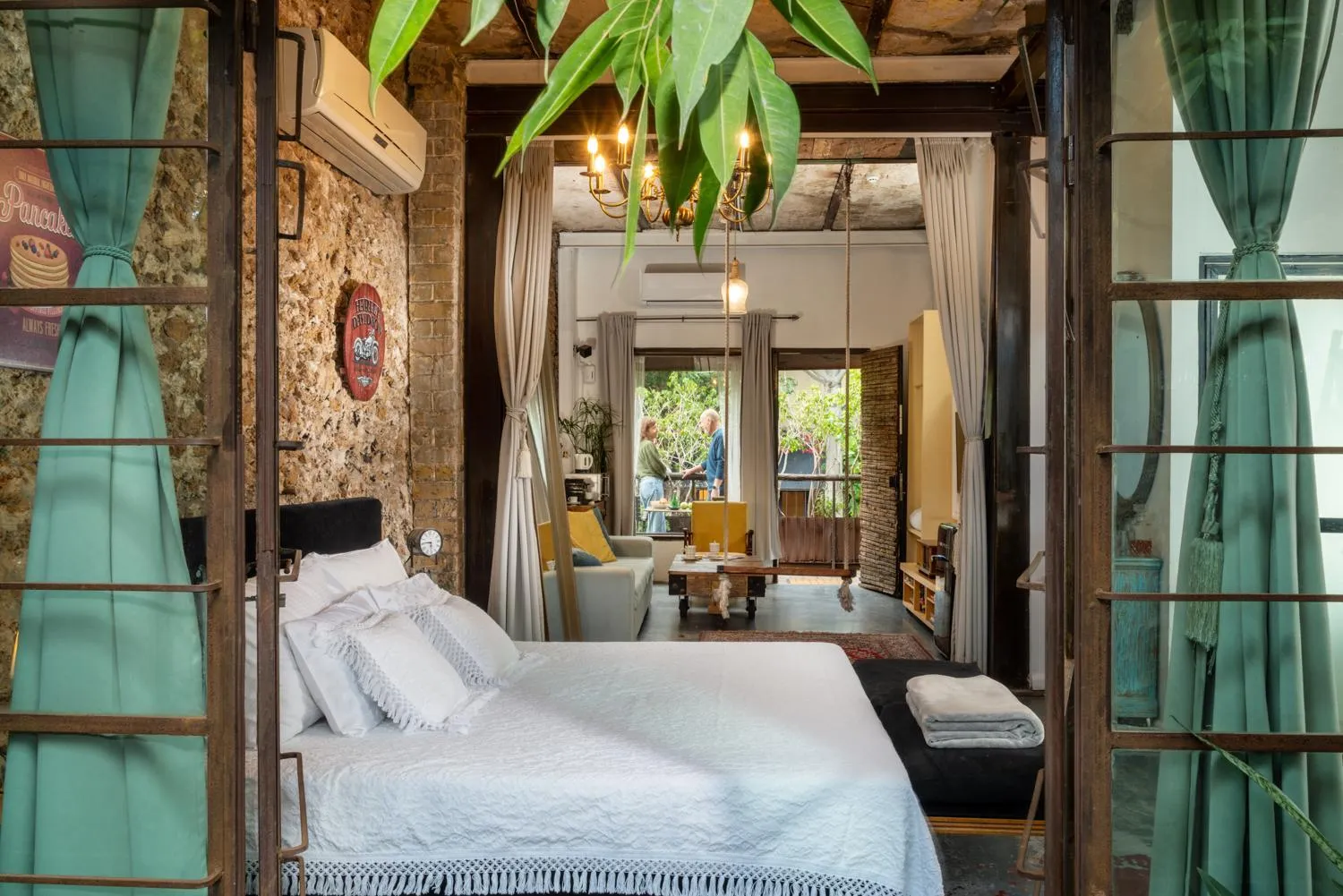 Photo of the whole room, Bed in Trieste Neve Tzedek Boutique Suites Tel Aviv