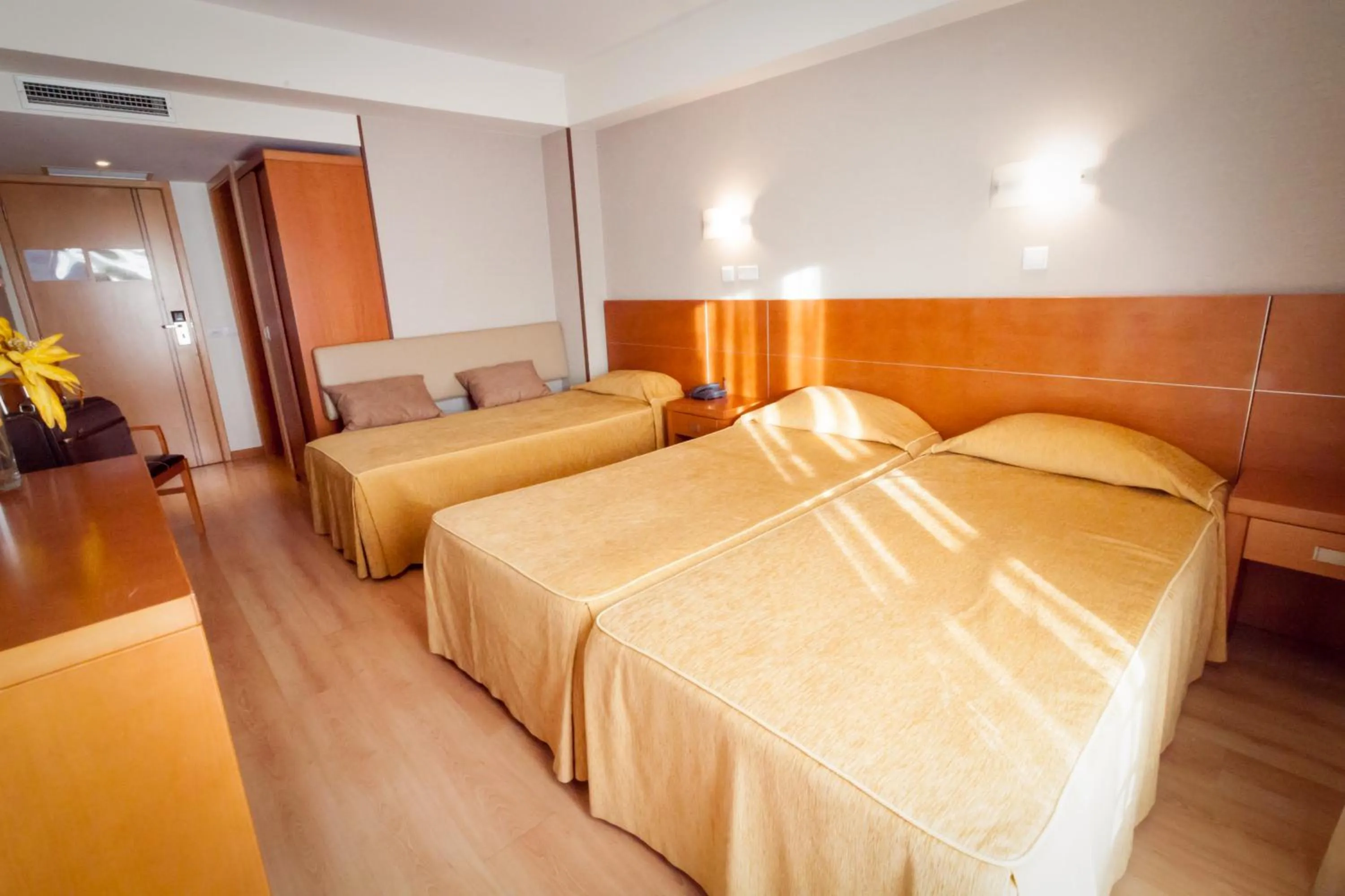 Bed in Hotel 4 Estações