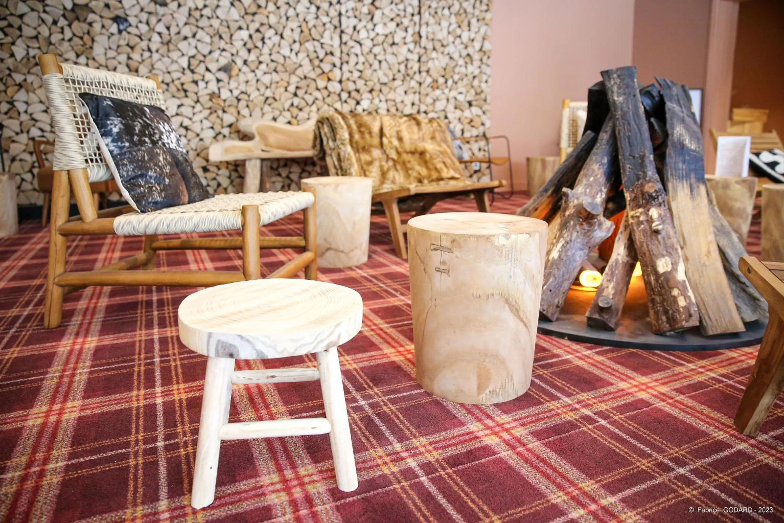 Lounge or bar in Hôtel Le Refuge des Sources