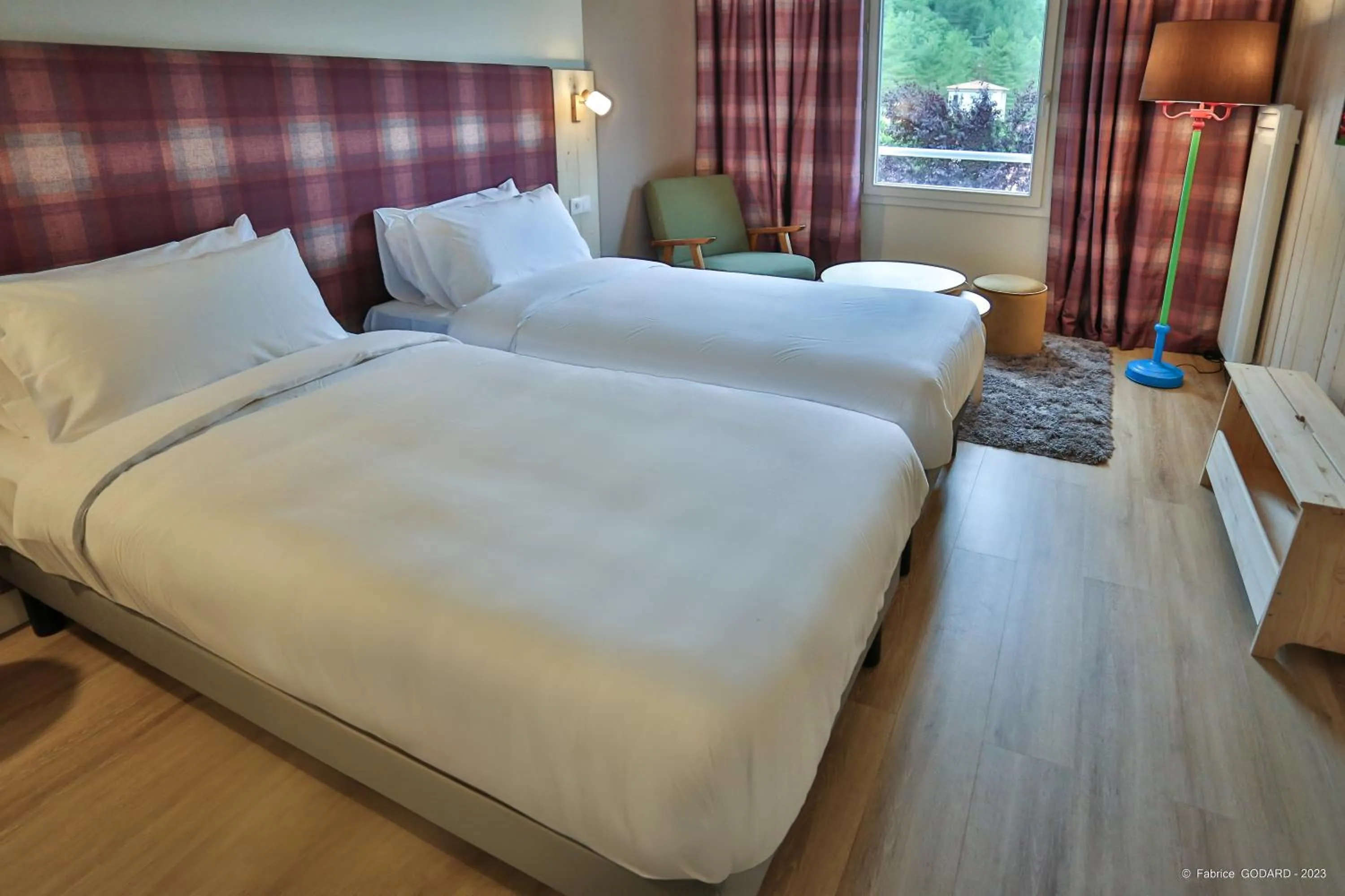 Photo of the whole room, Bed in Hôtel Le Refuge des Sources
