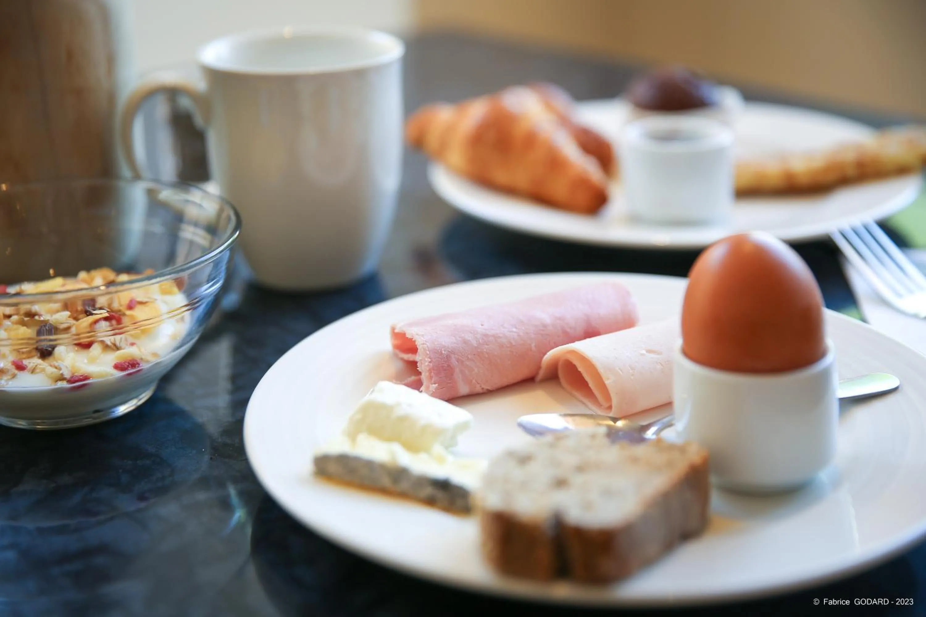 Breakfast in Hôtel Le Refuge des Sources