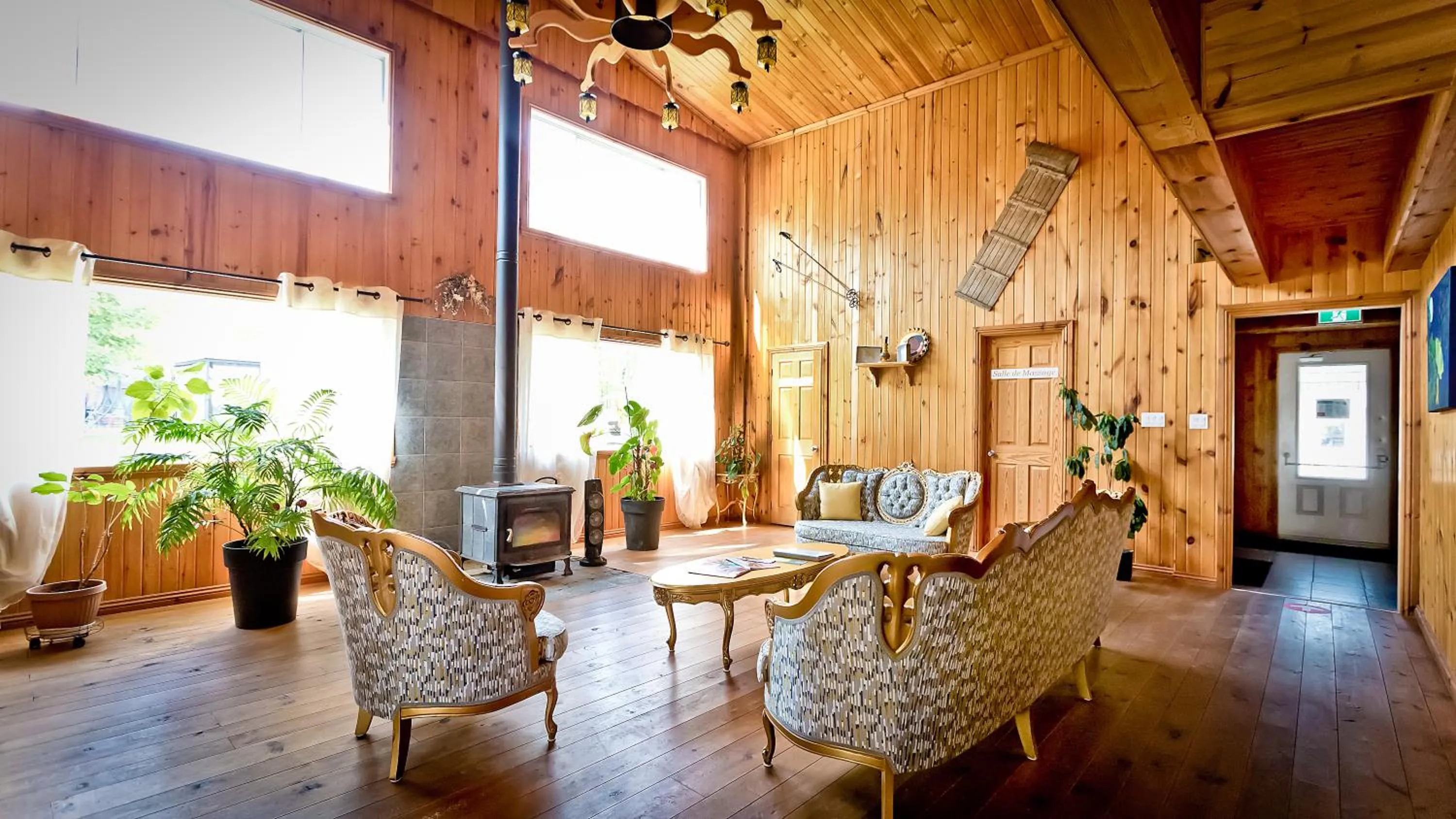Living room in Auberge Papillon Lune