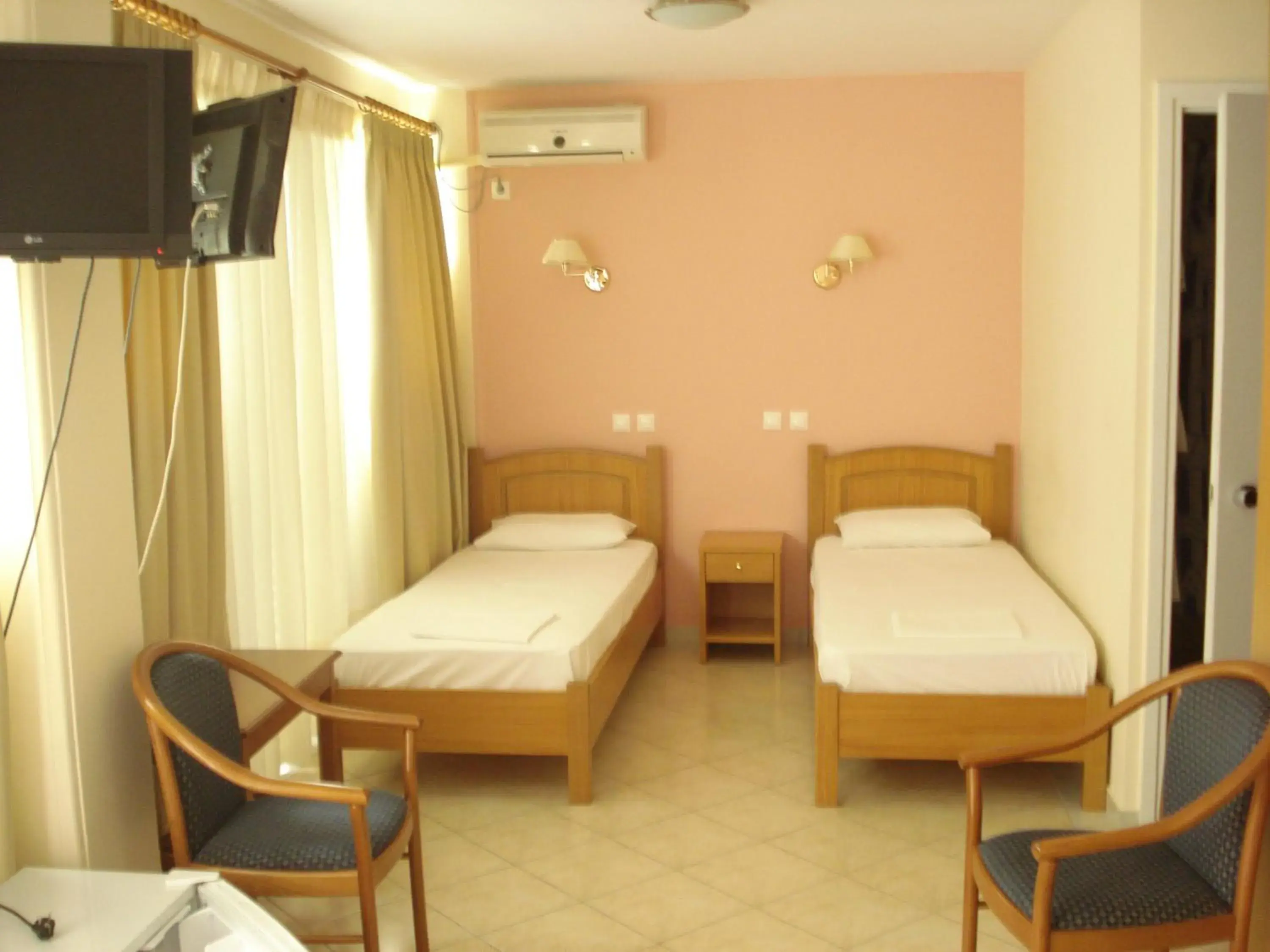 Double or Twin Room in Cybele Guest Accommodation Double or Twin Room in Cybele Guest Accommodation