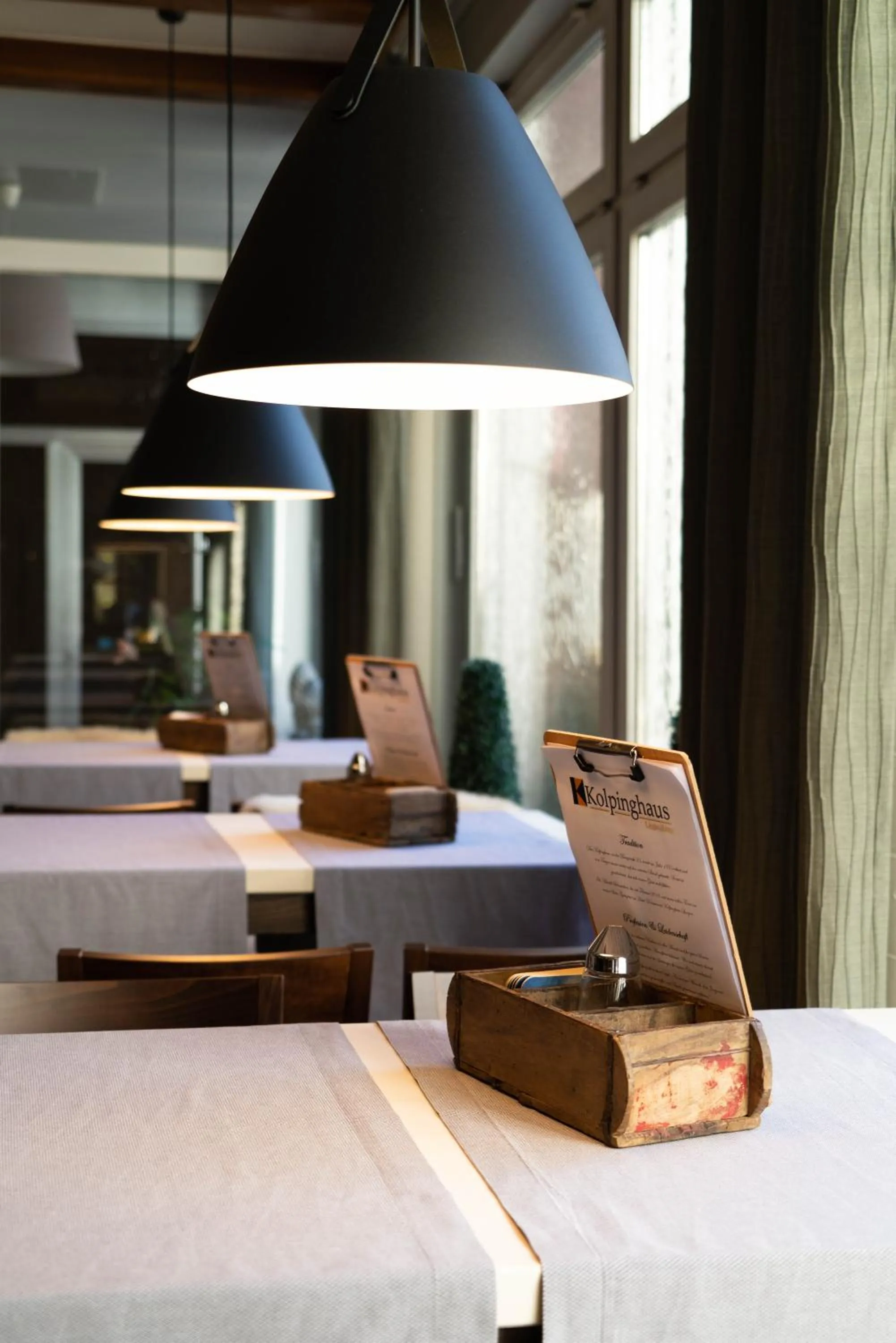 Restaurant/places to eat, Bed in Hotel-Restaurant Kolpinghaus