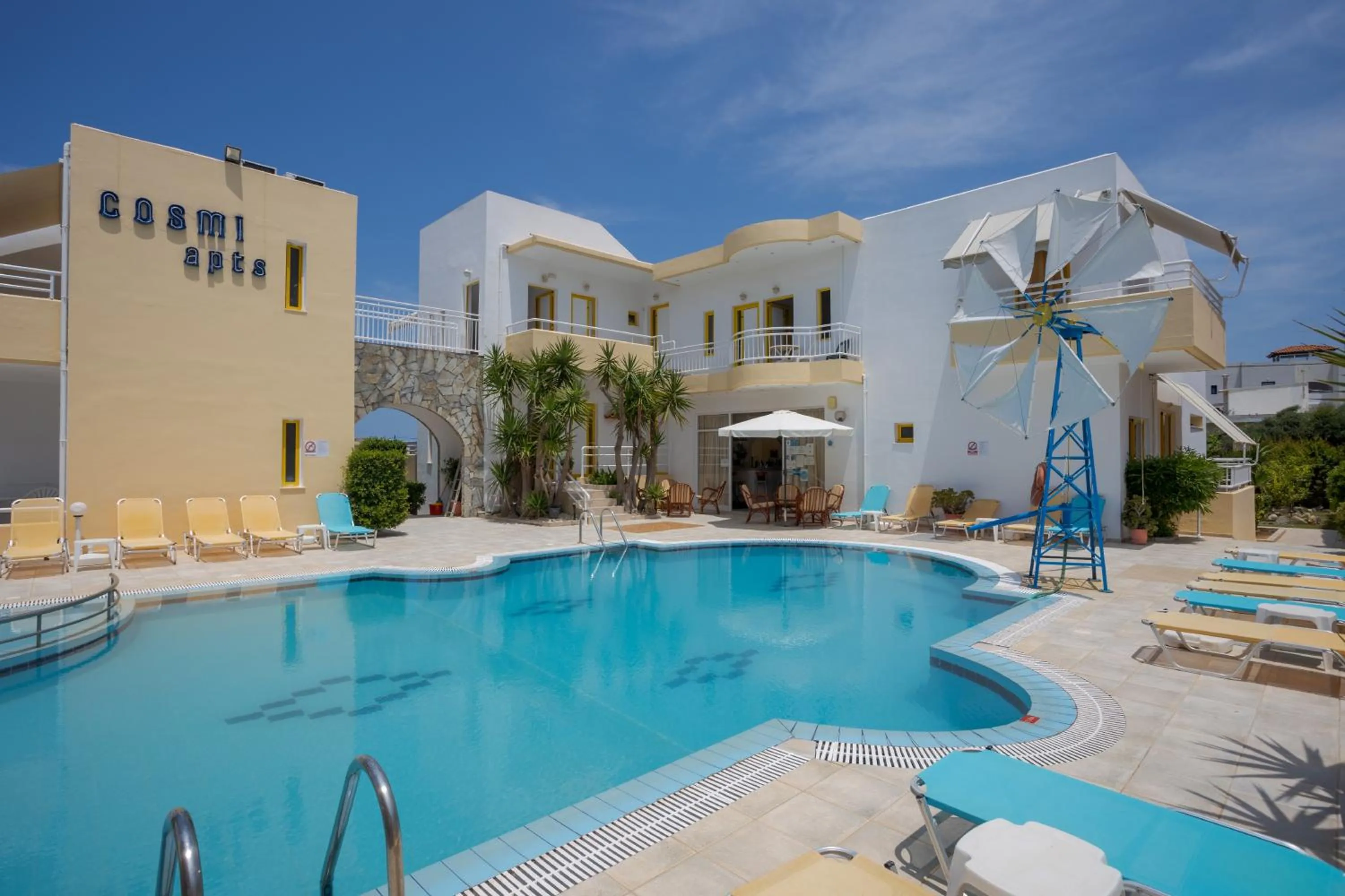 Cosmi Apts Gouves by Estia