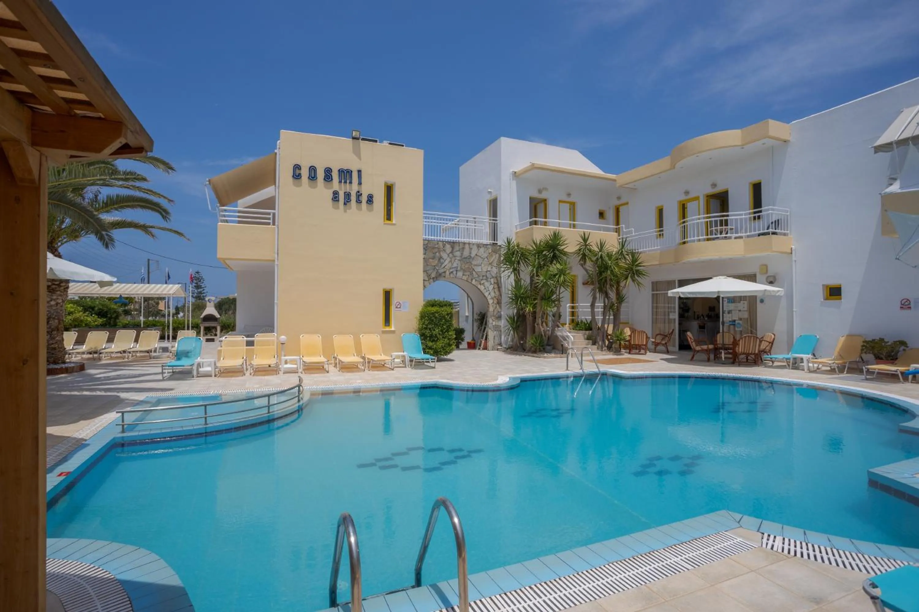 Cosmi Apts Gouves by Estia