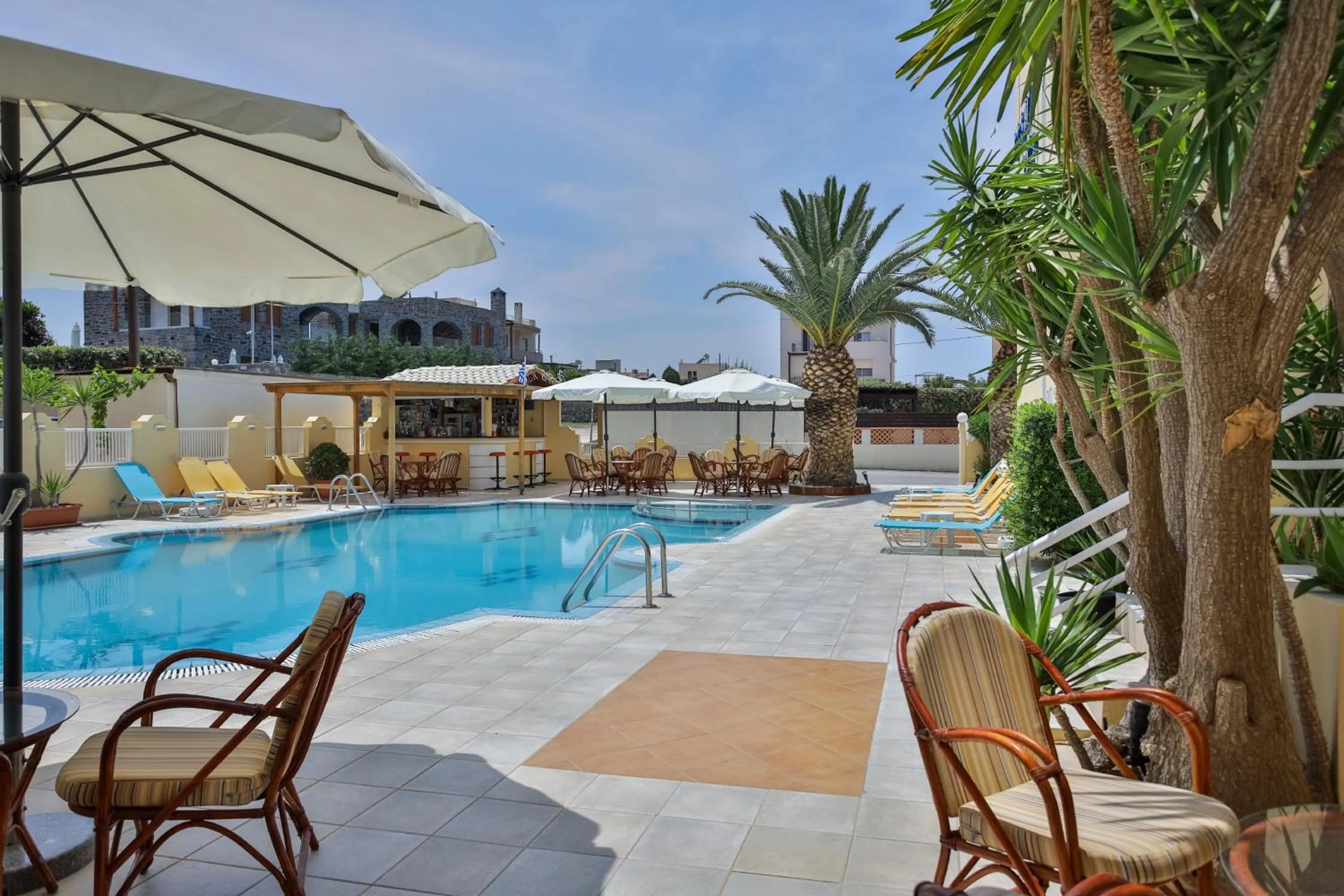 Cosmi Apts Gouves by Estia