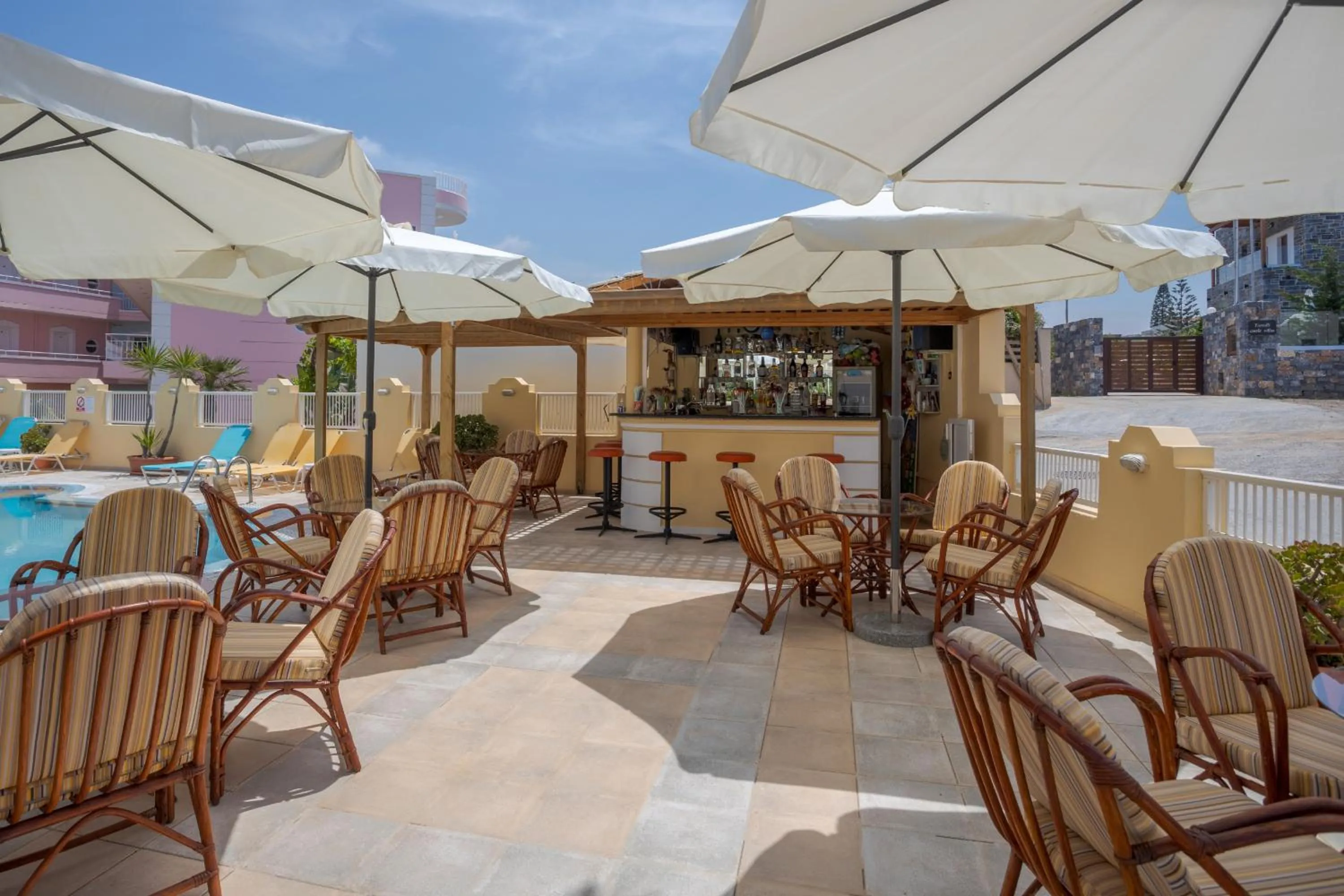 Cosmi Apts Gouves by Estia