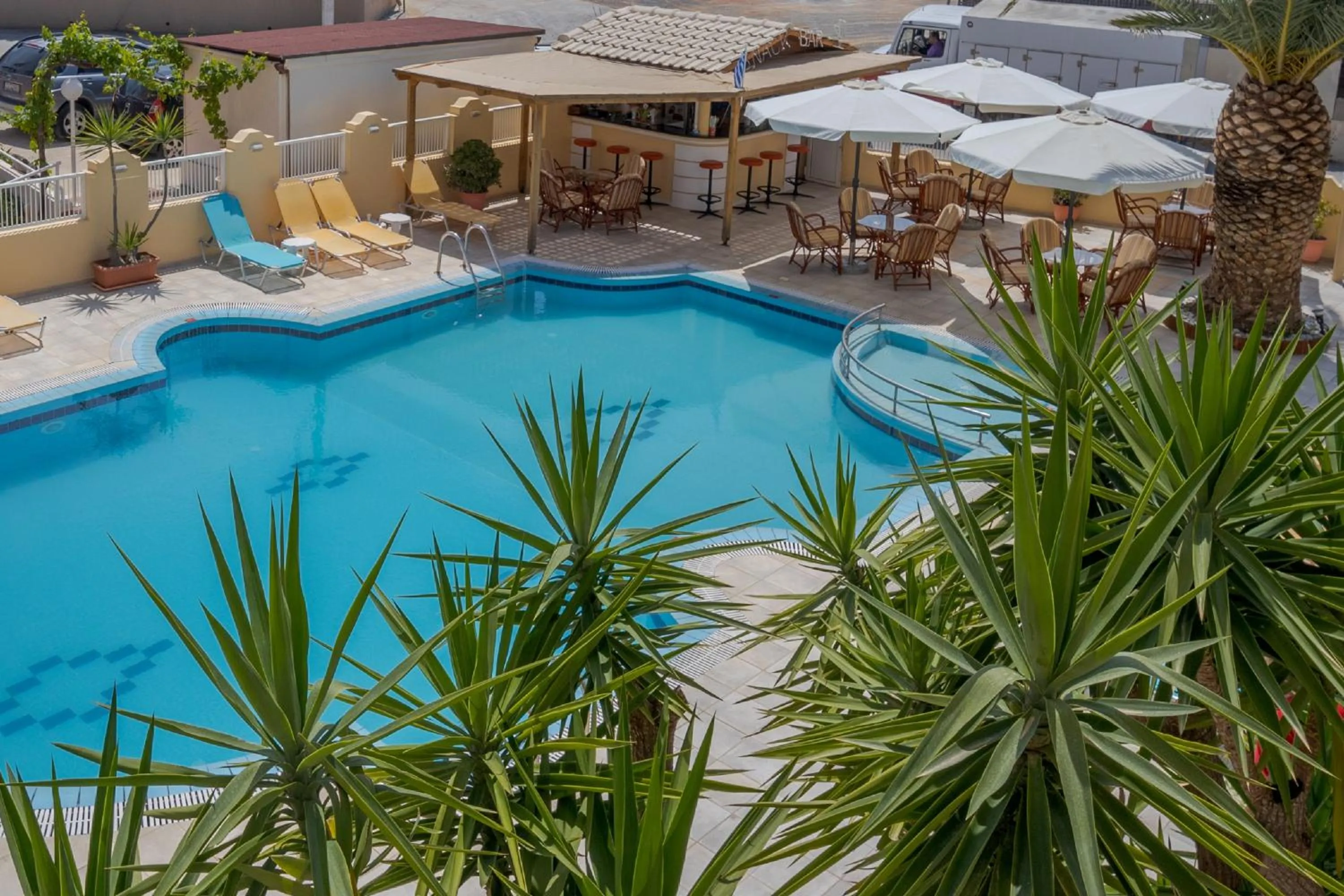 Cosmi Apts Gouves by Estia