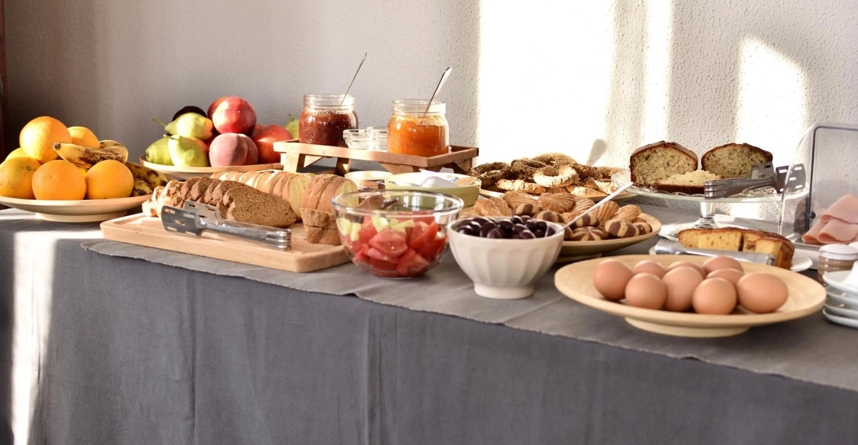 Breakfast in Hotel Aegina