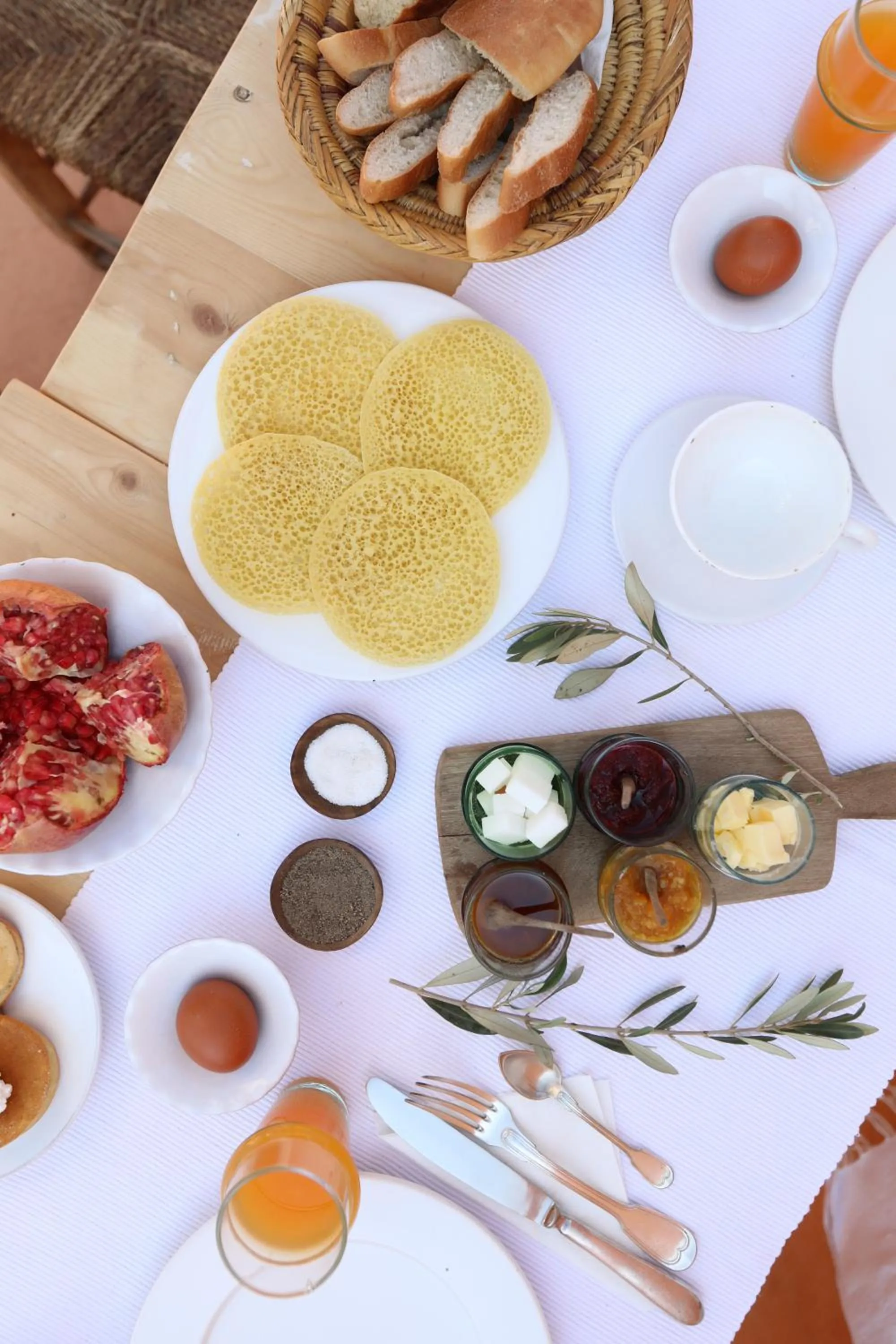 Meals in Riad Azzouna 13