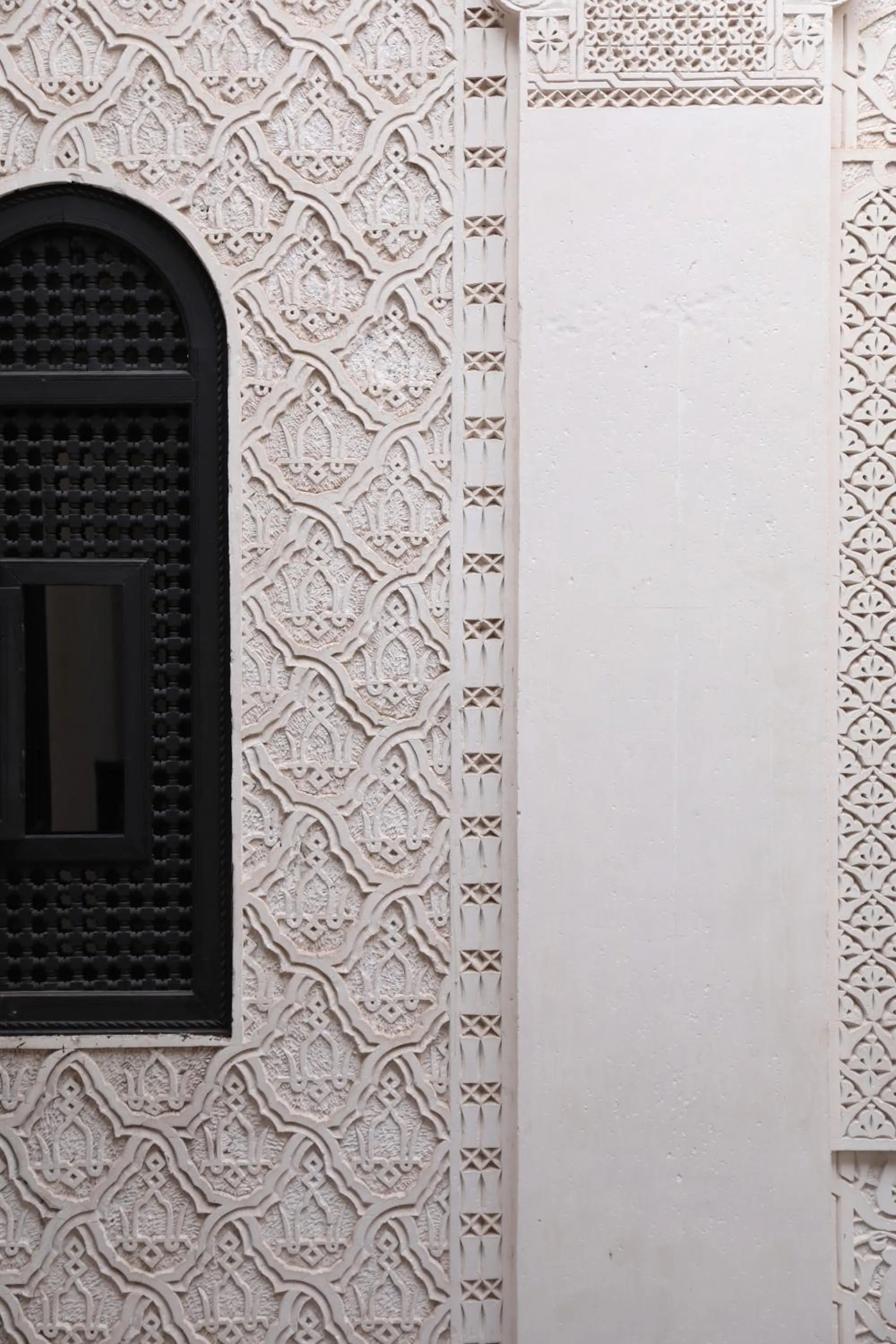 Decorative detail in Riad Azzouna 13