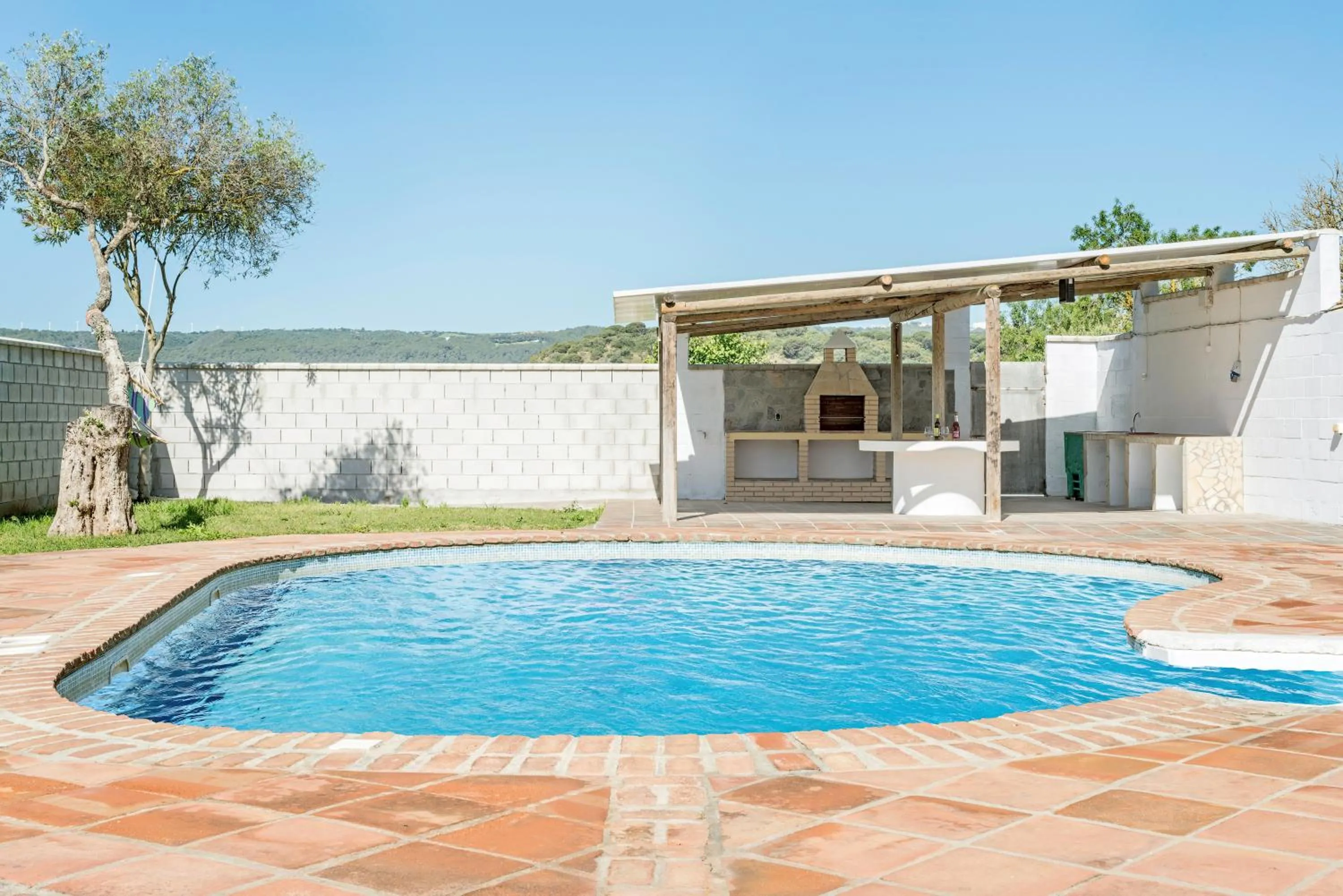 Three-Bedroom Premium Apartment with Balcony in Casa de Piedra