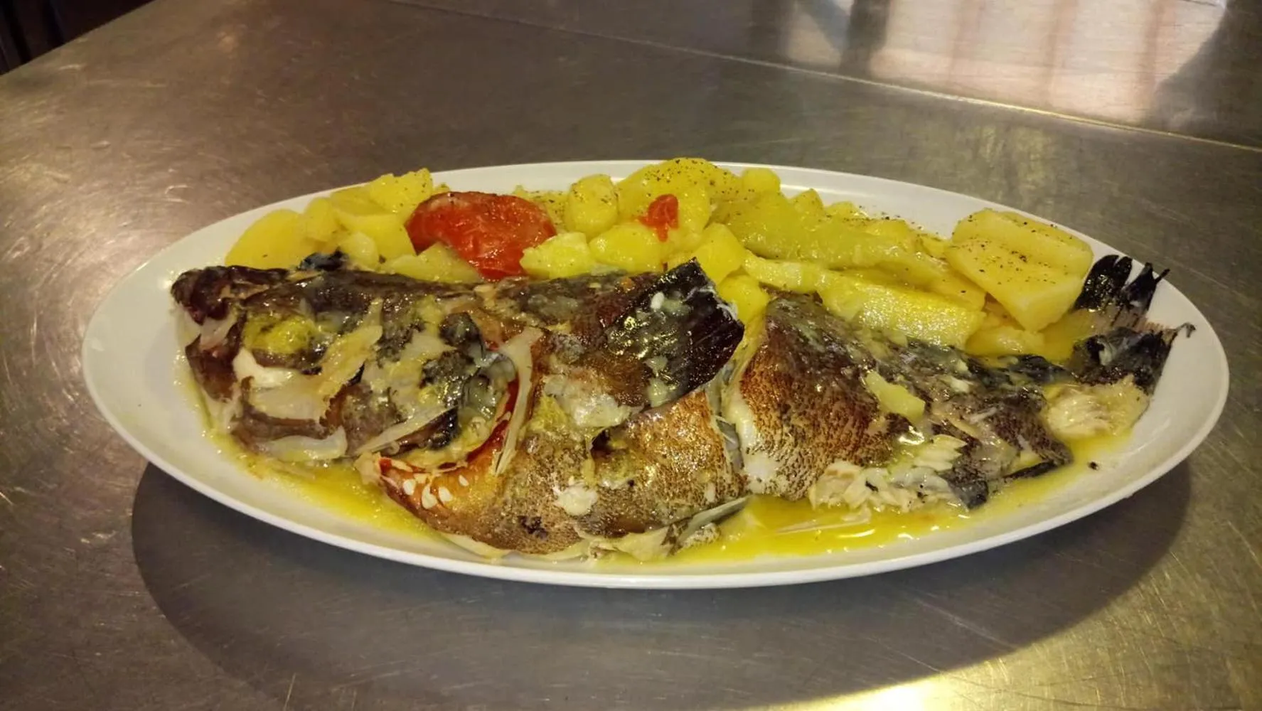 Restaurant/places to eat in Agnanti Hotel