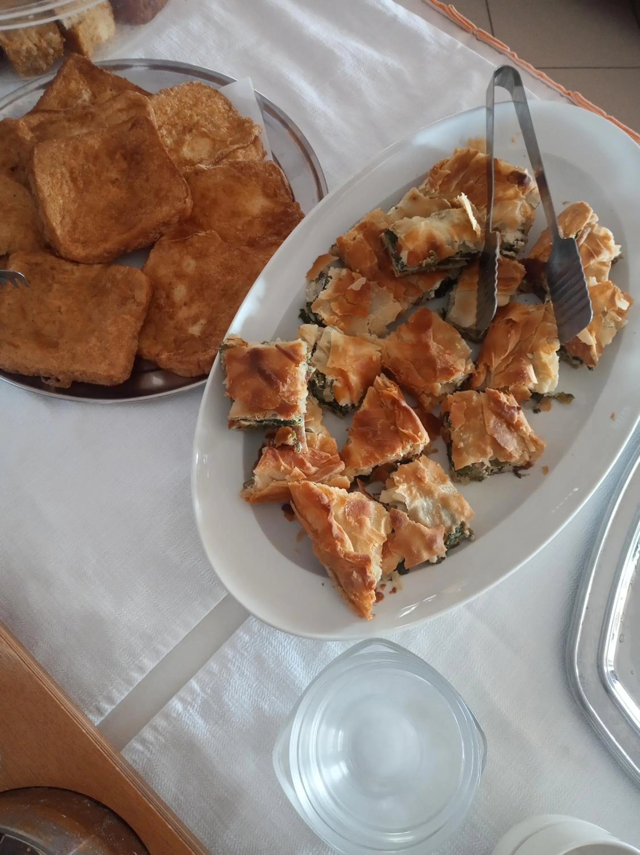 Buffet breakfast in Agnanti Hotel