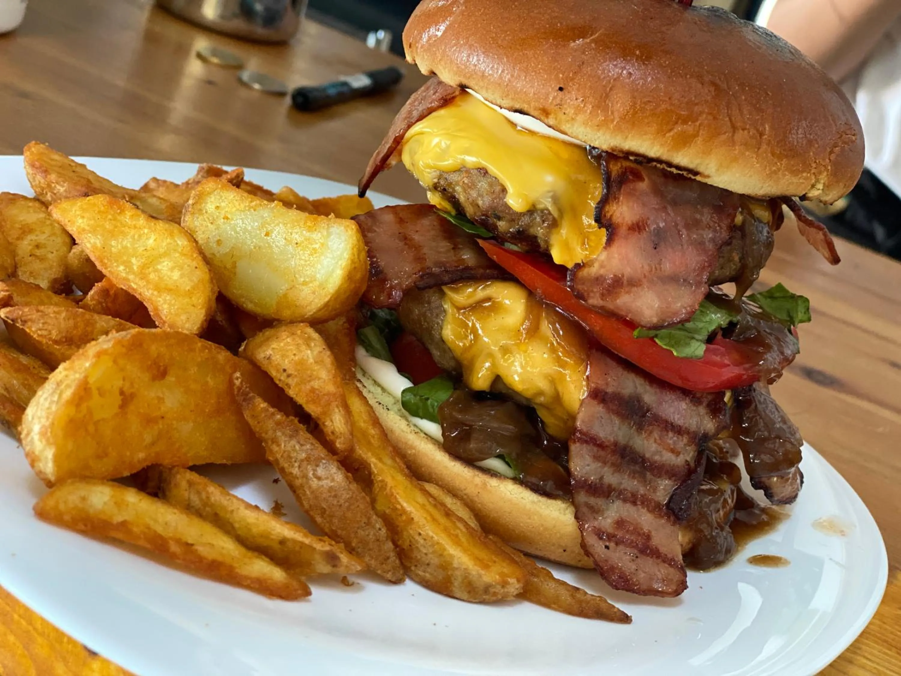 Food and drinks in Bob's Apartments