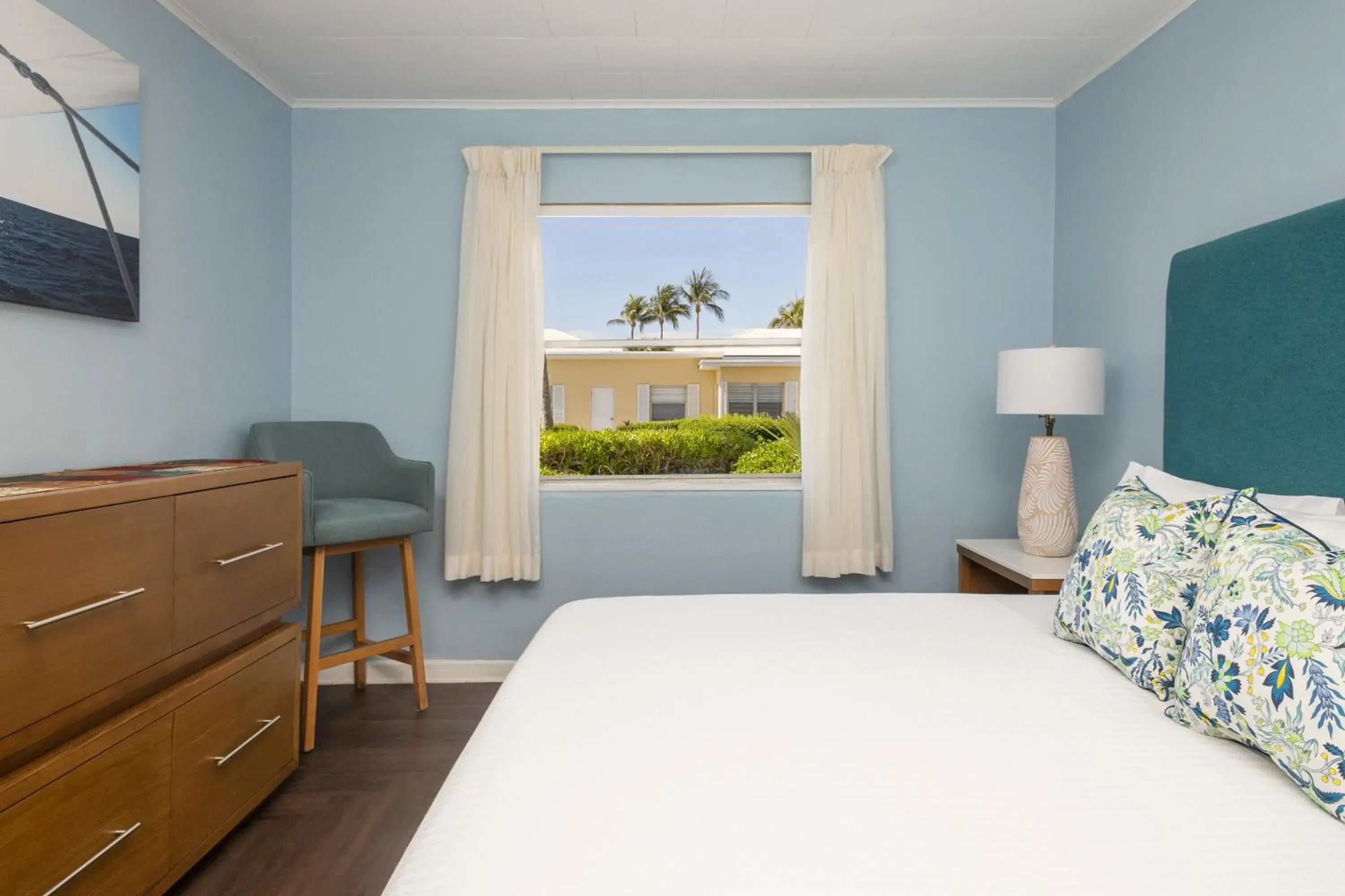 Bedroom, Bed in Delray Breakers on the Ocean Bedroom, Bed in Delray Breakers on the Ocean