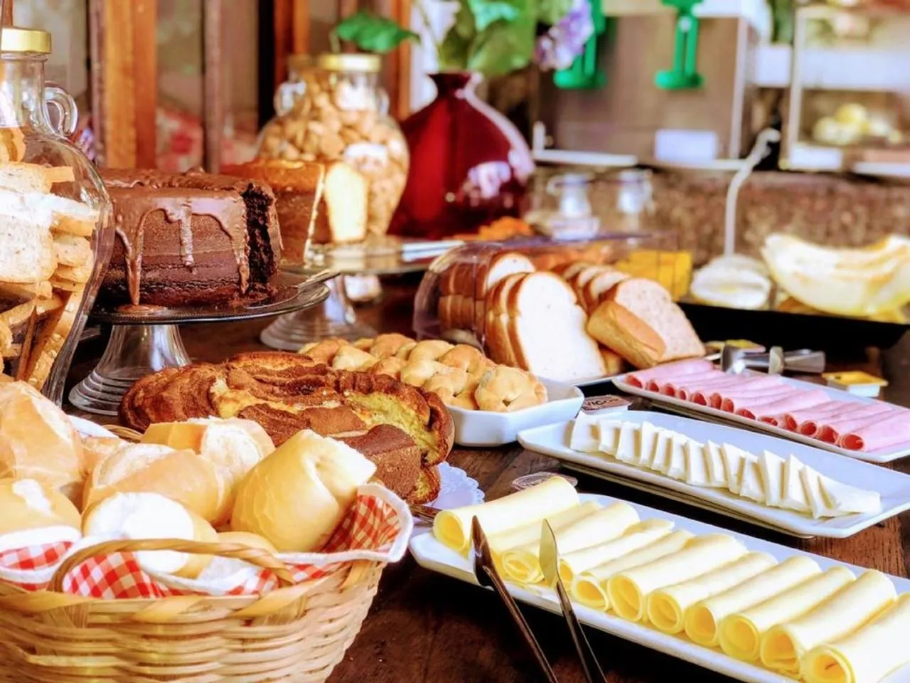 Food and drinks in Pousada Papaya Container