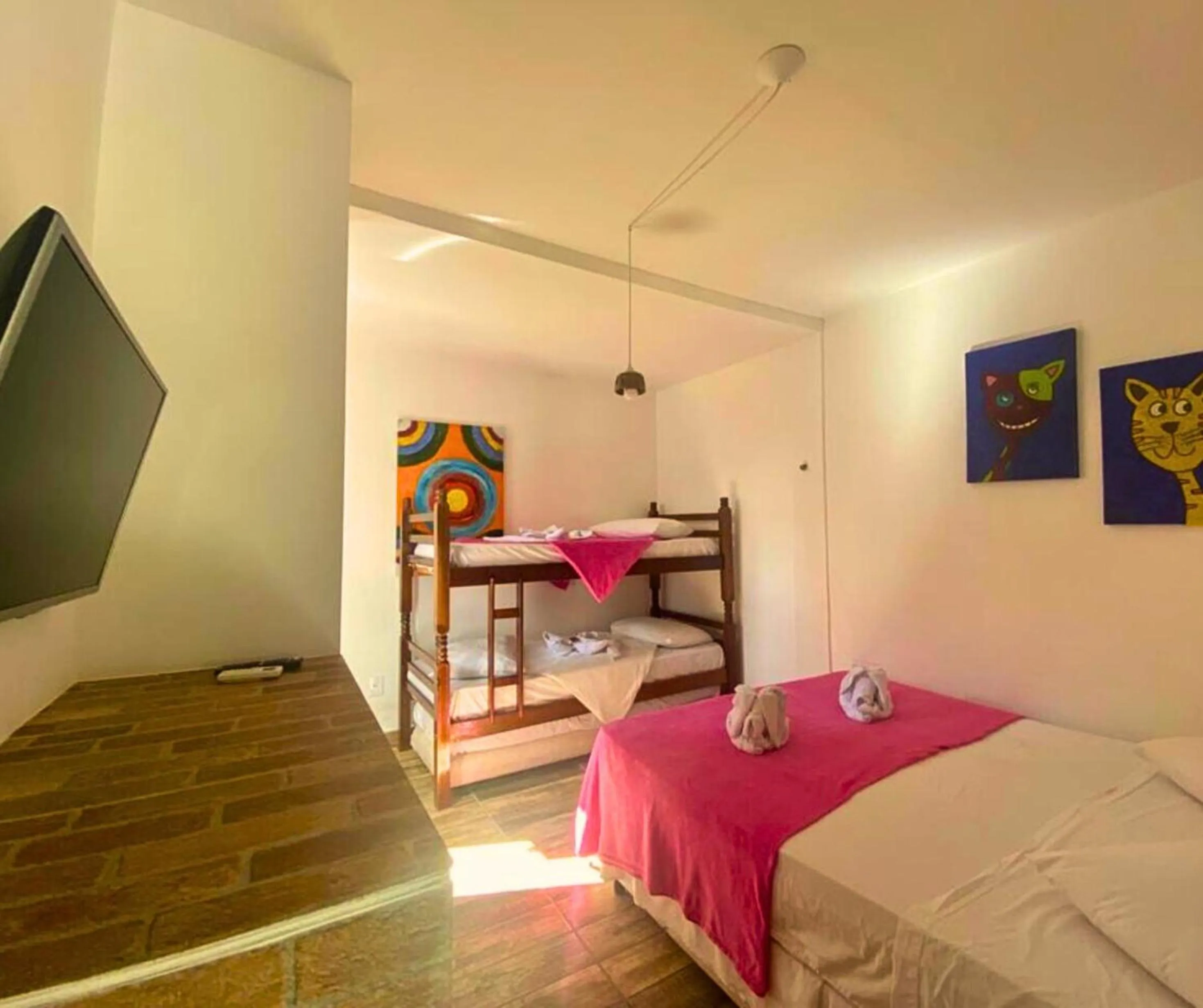 Bed in Pousada Papaya Container