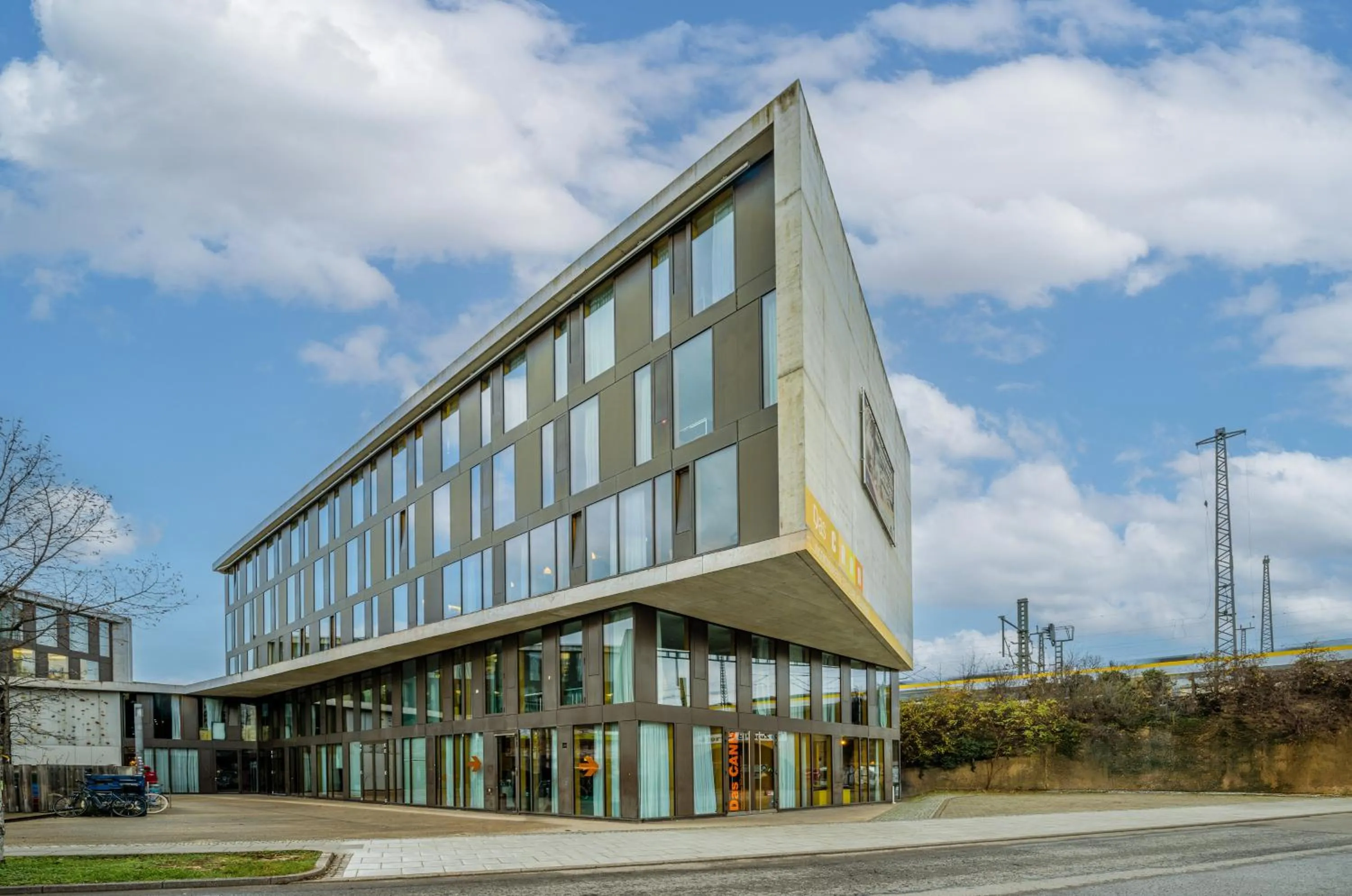 Property building in Jugendherberge Stuttgart Neckarpark