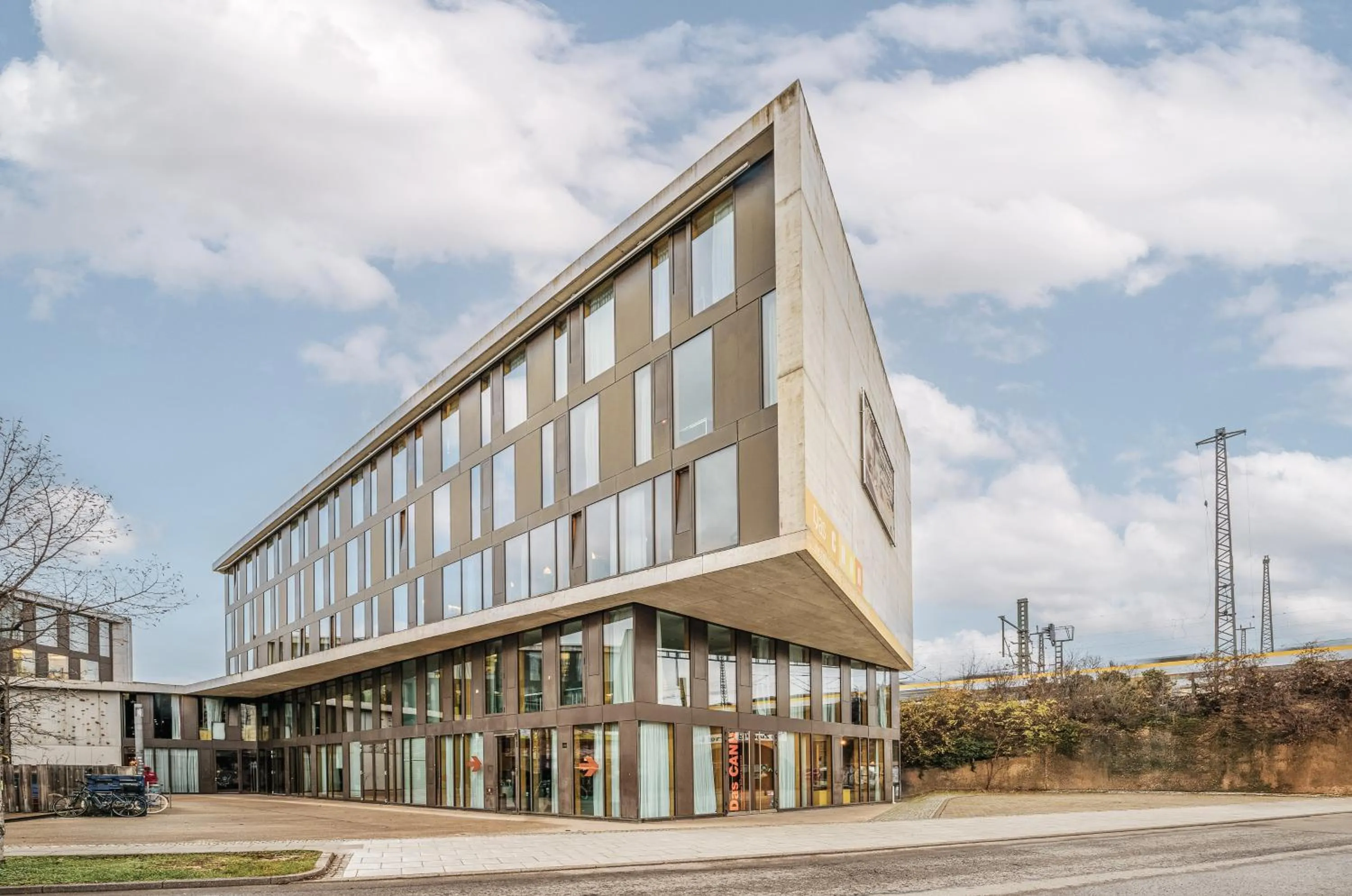 Property building in Jugendherberge Stuttgart Neckarpark