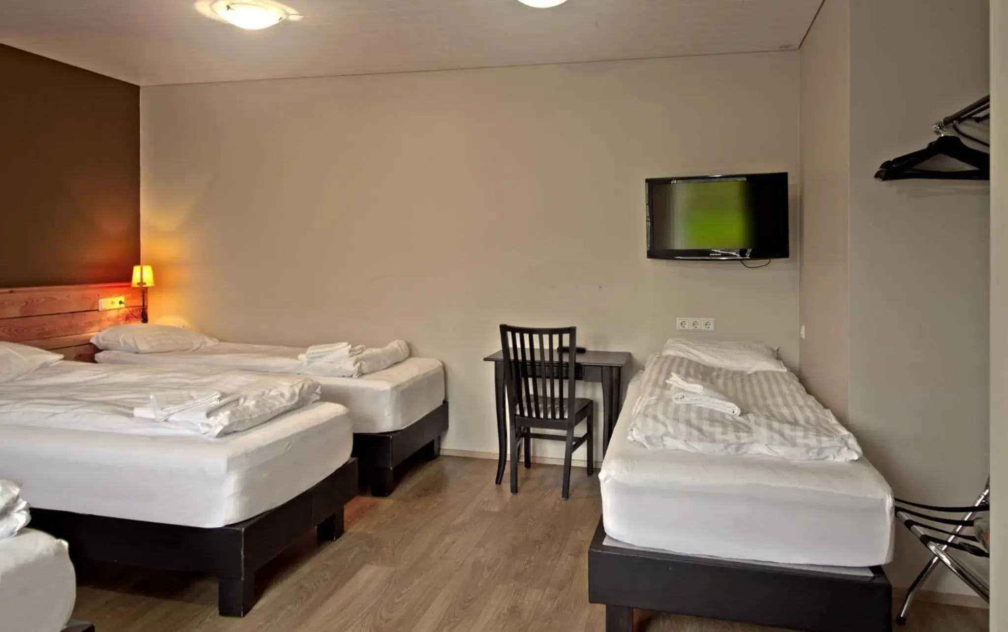 Bedroom, Bed in Hotel Post Bedroom, Bed in Hotel Post