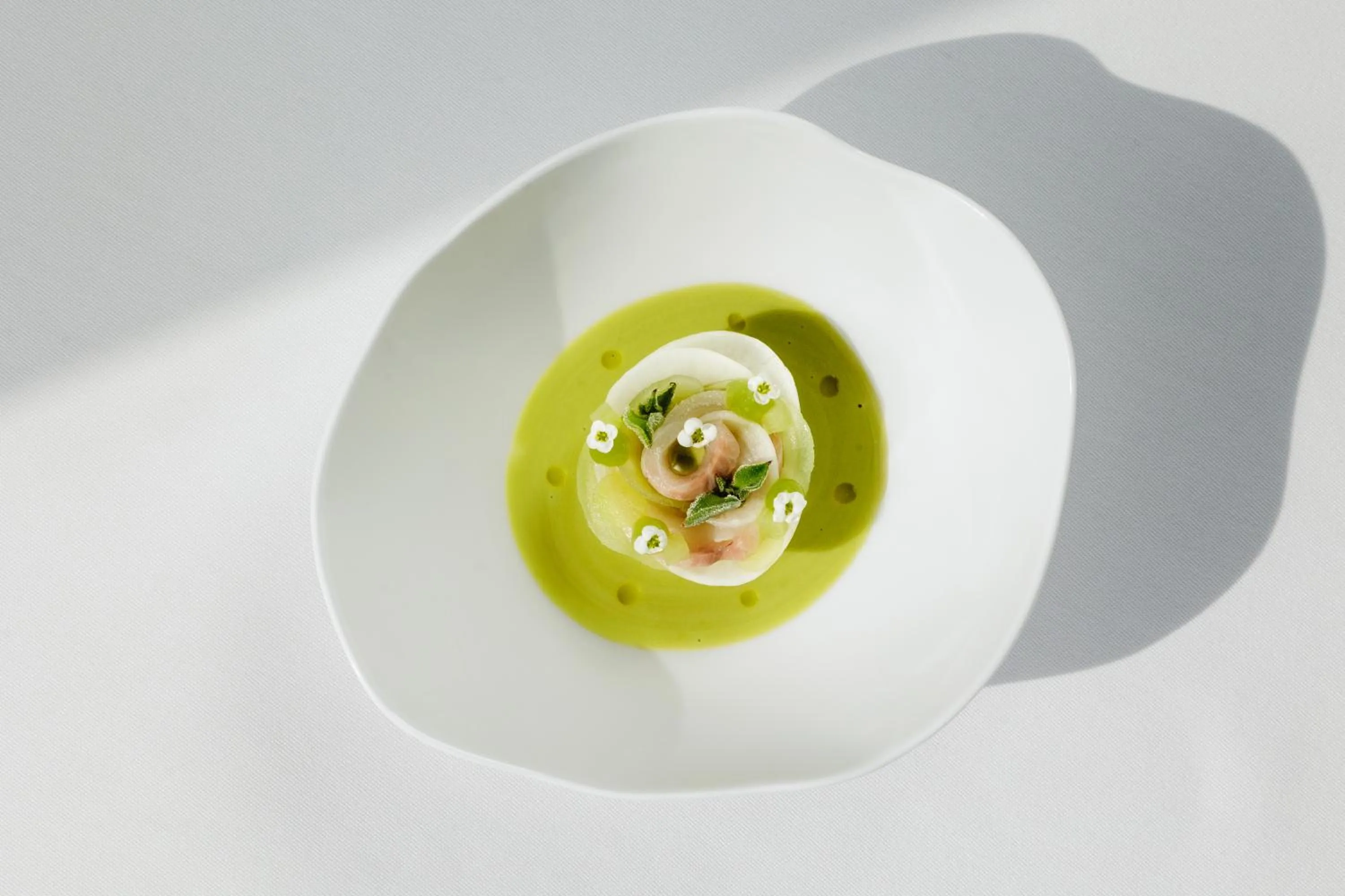 Restaurant/places to eat in MYRIAD by SANA Hotels