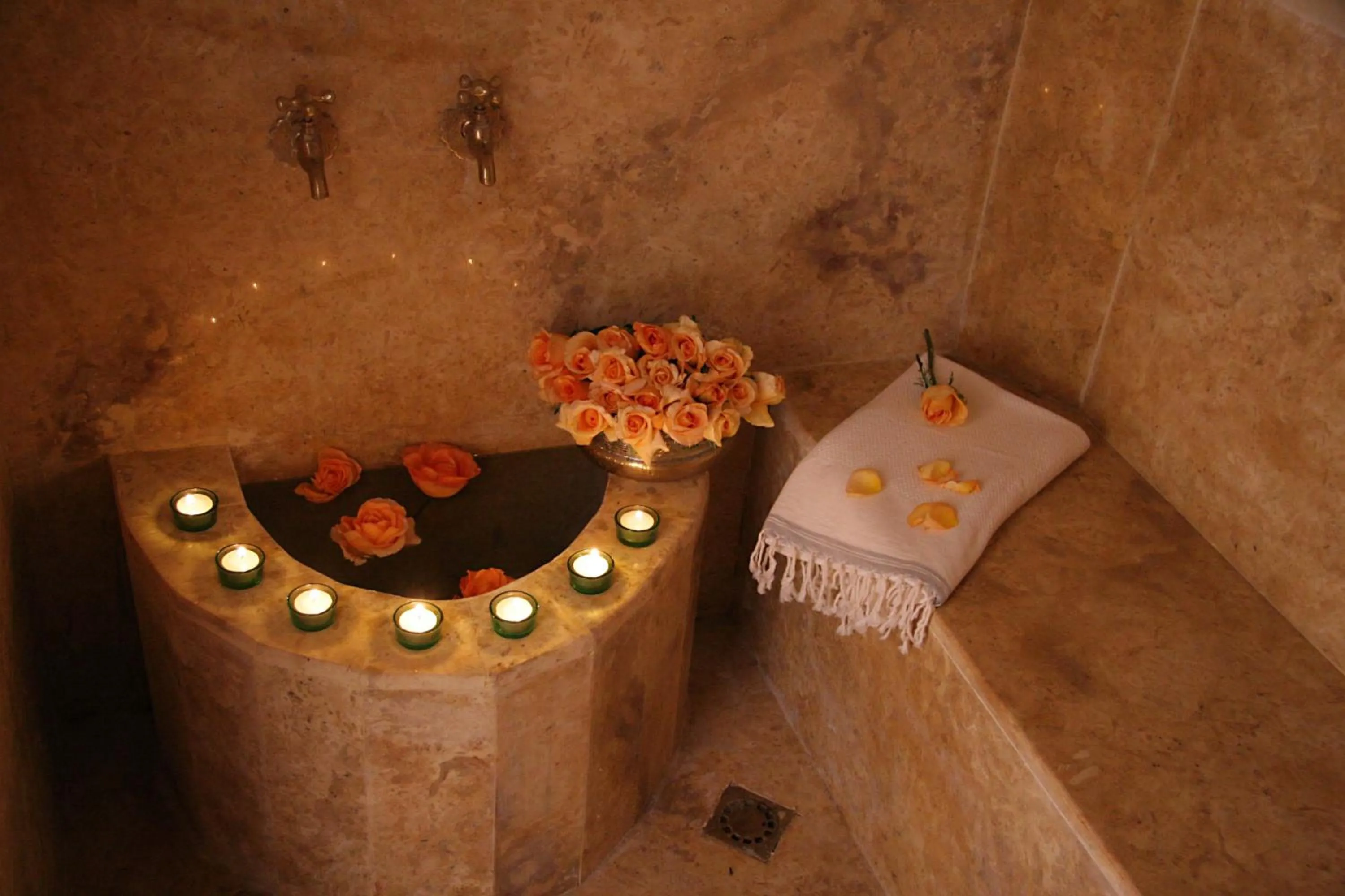 Steam room in Riad Zen House