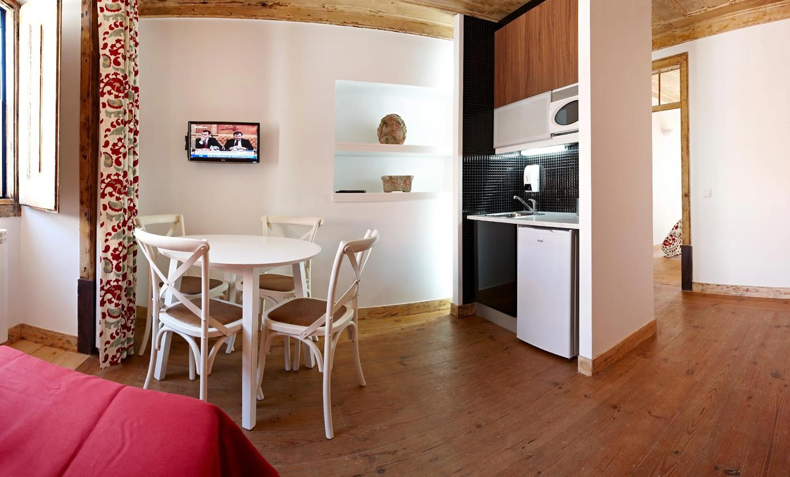 TV and multimedia in Casa das Aguarelas