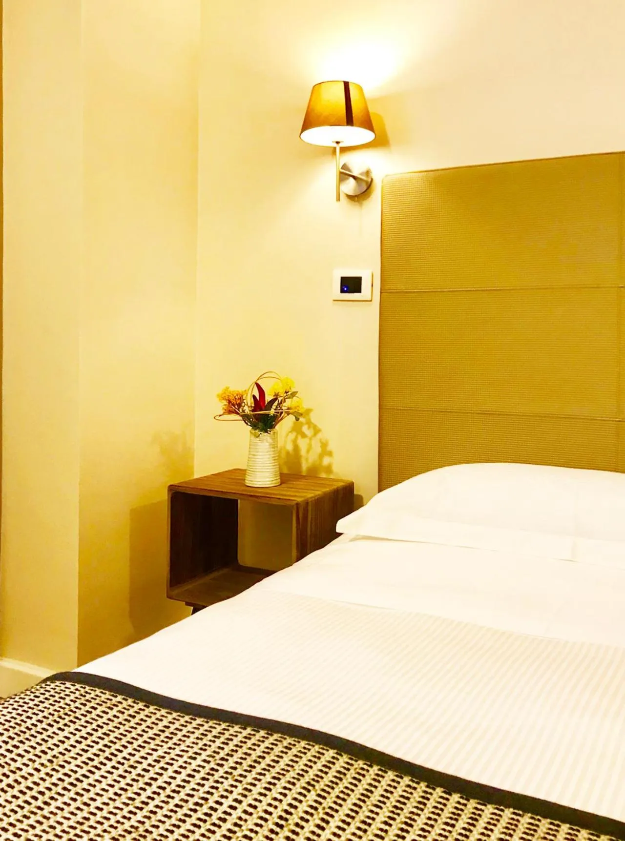 Bedroom, Bed in Home 146