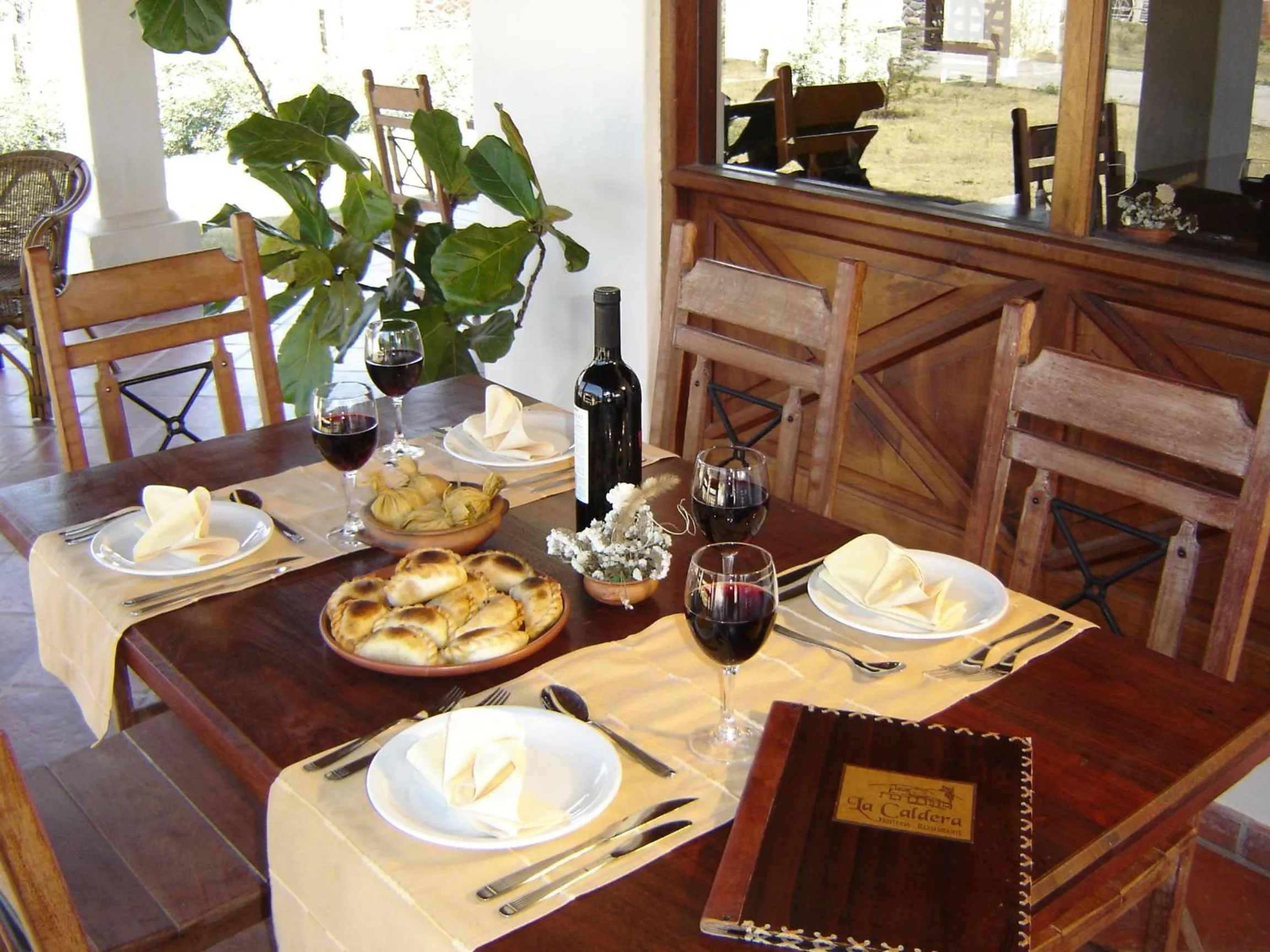 Food and drinks in Hosteria La Caldera
