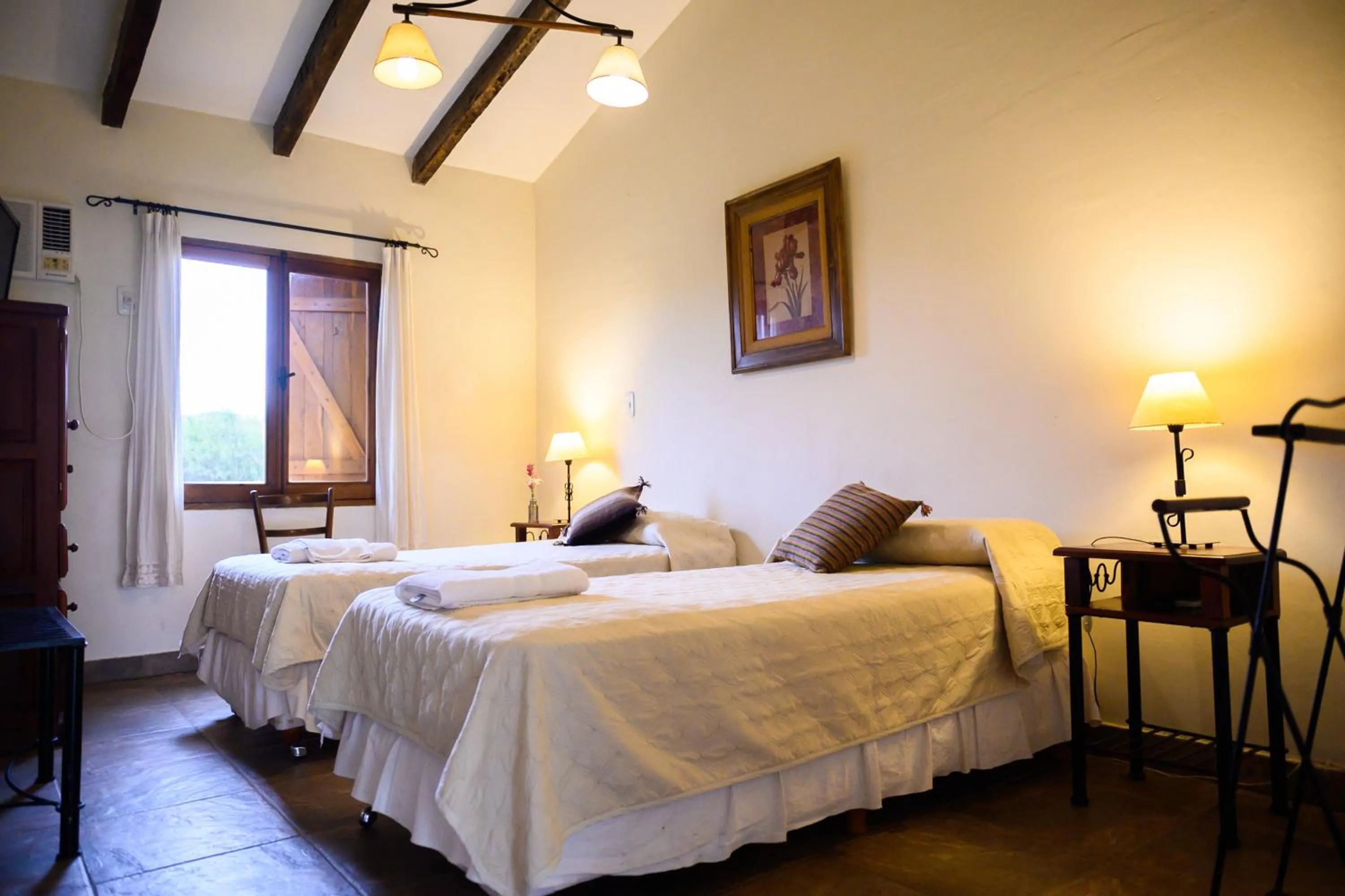 Photo of the whole room in Hosteria La Caldera