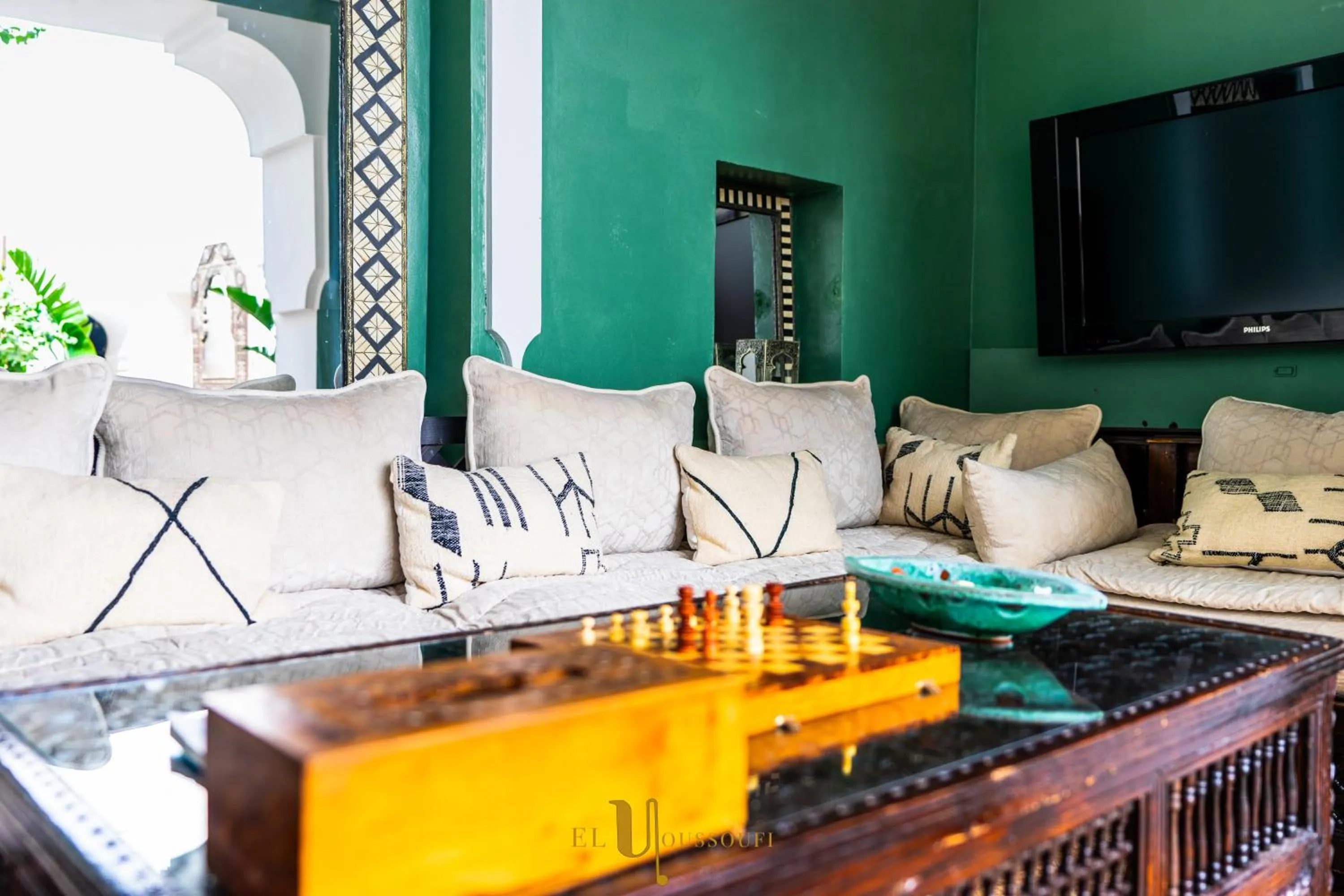 Communal lounge/ TV room in Riad El Youssoufi