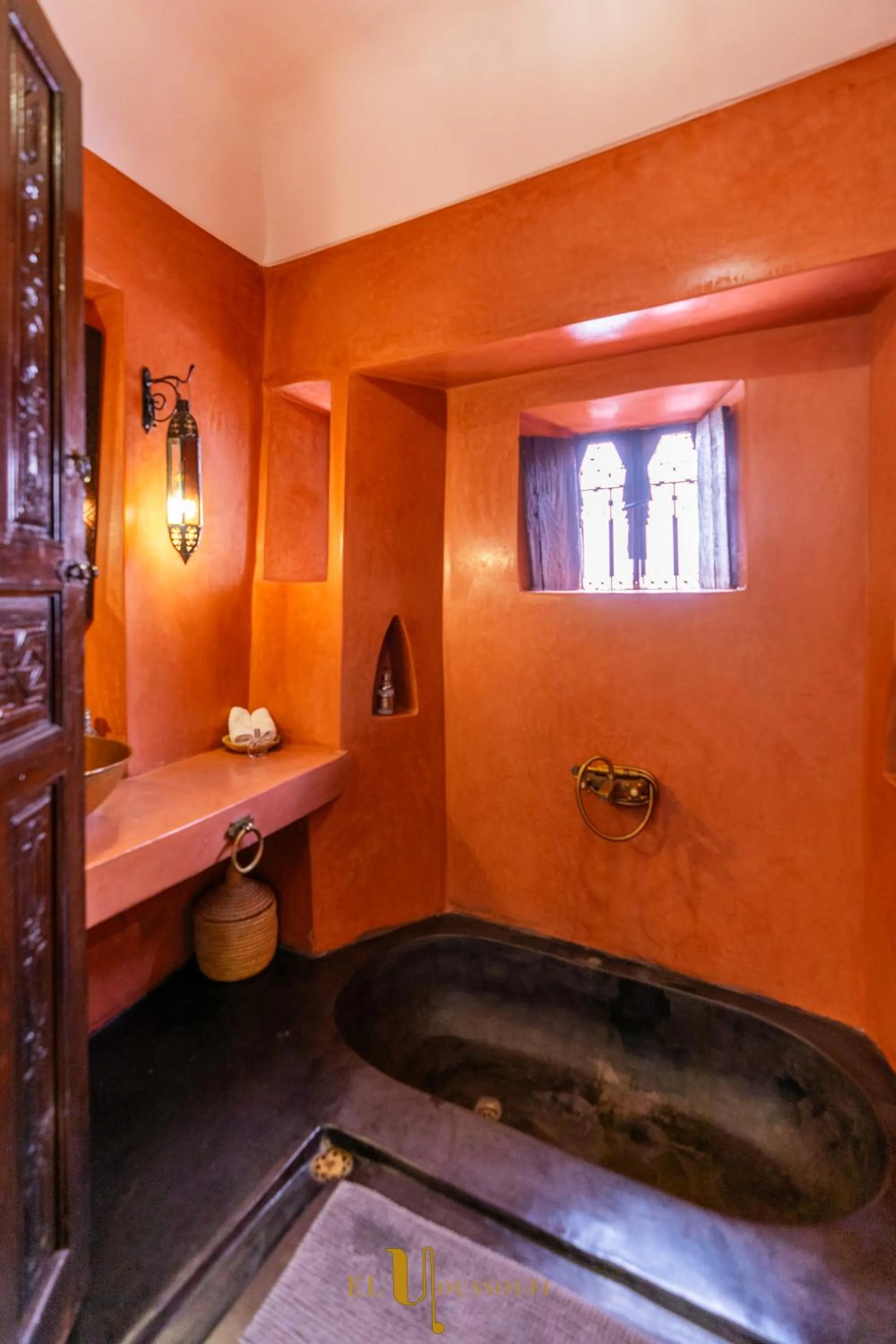 Bath in Riad El Youssoufi