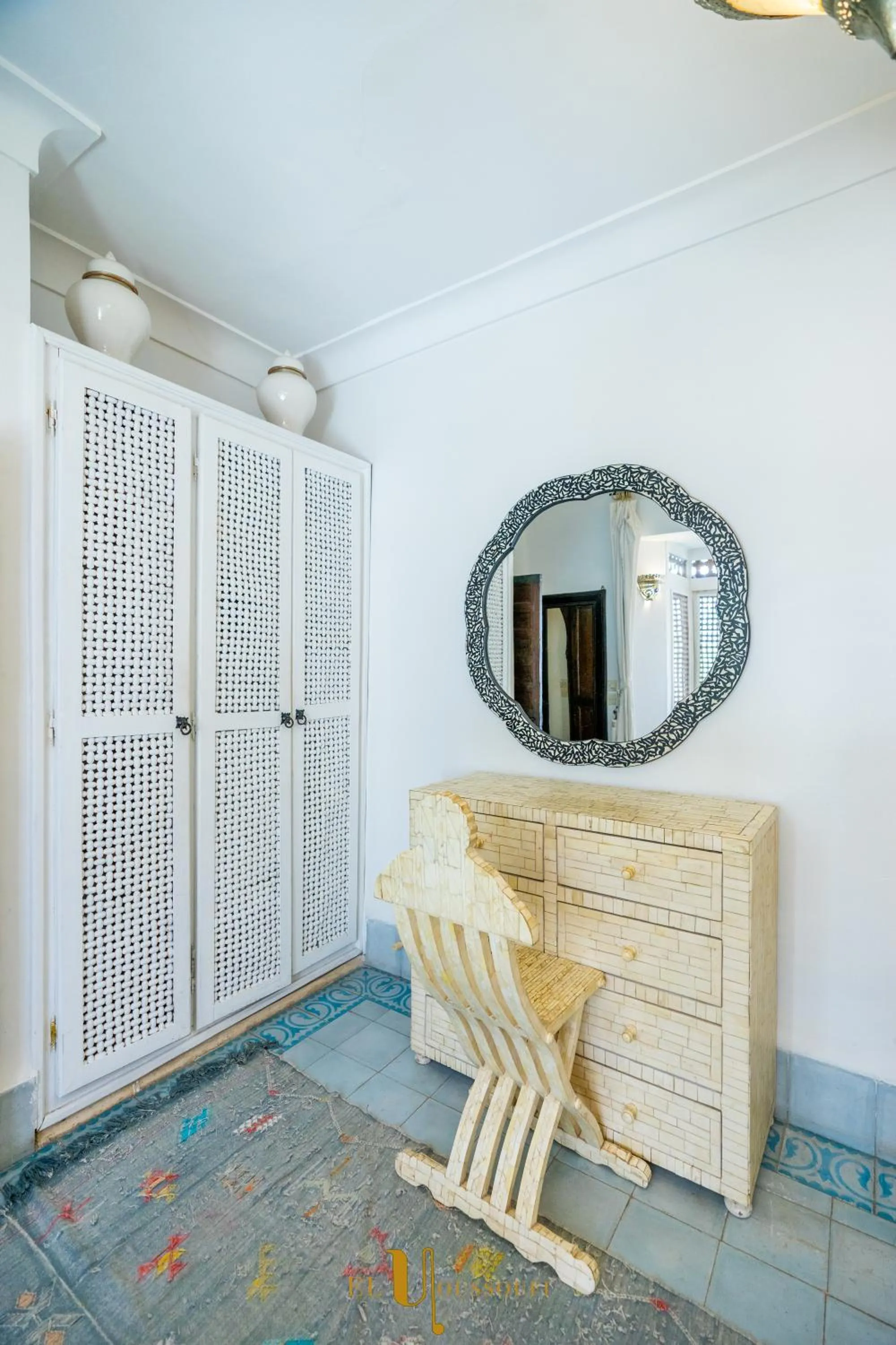 wardrobe in Riad El Youssoufi