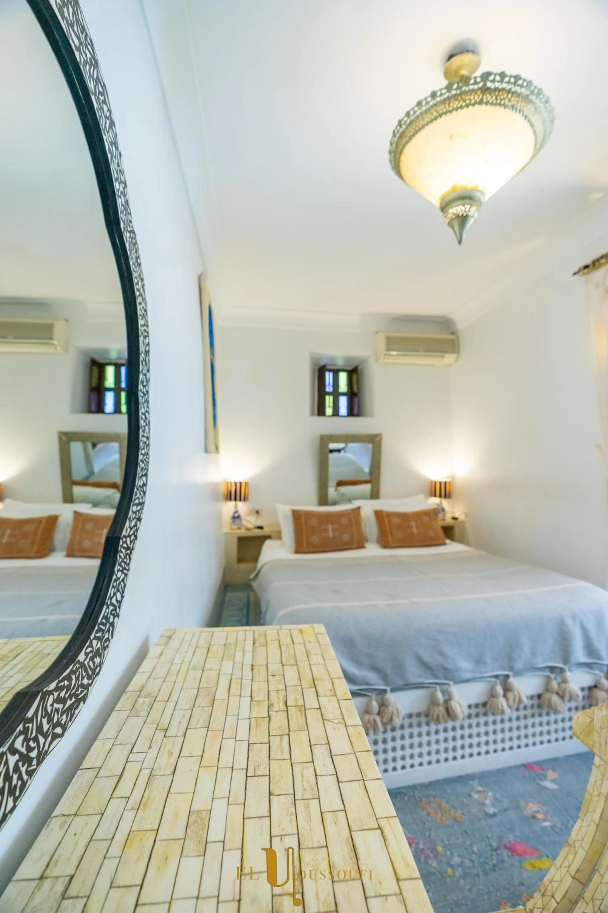 Photo of the whole room, Bed in Riad El Youssoufi