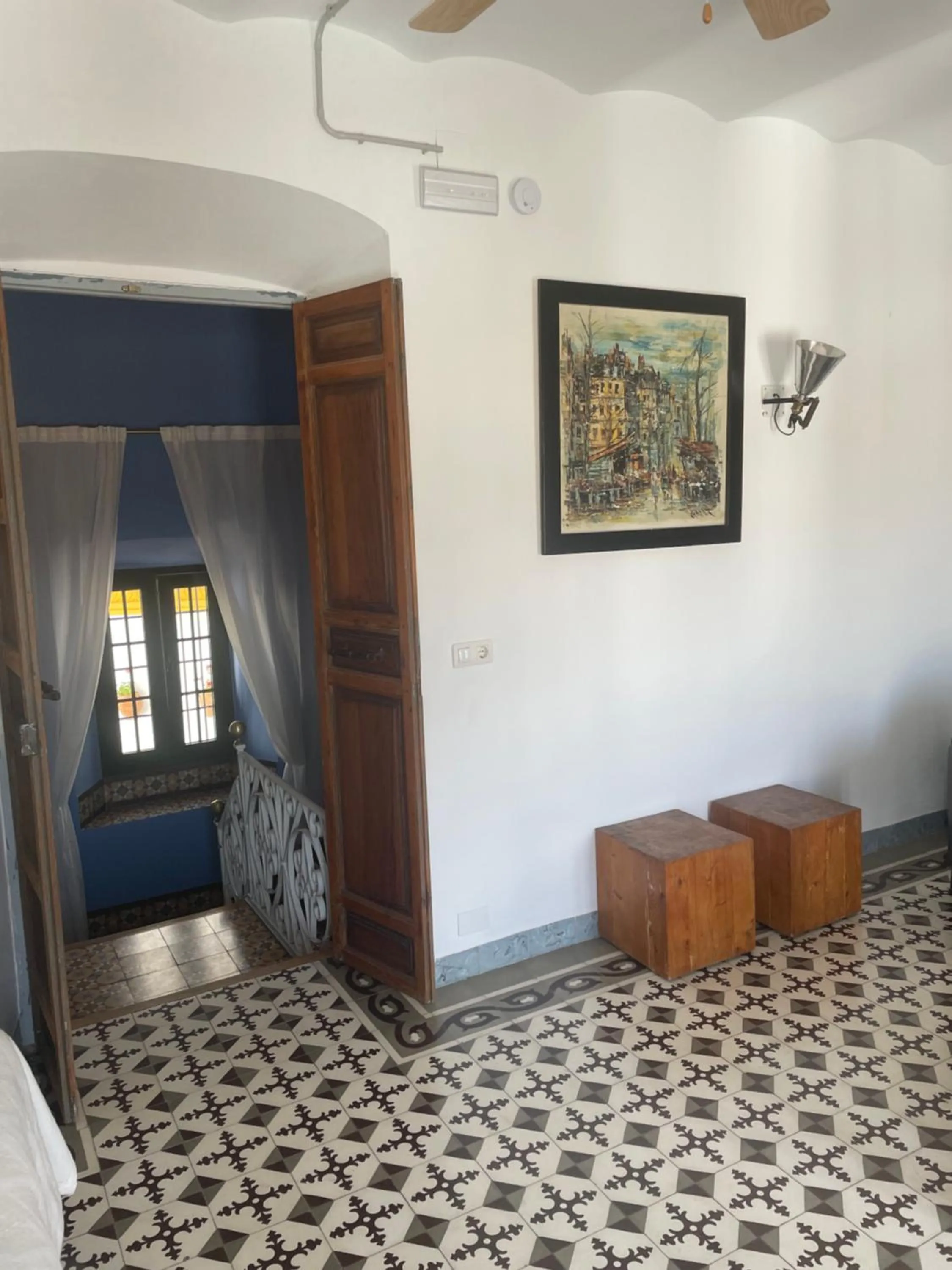 Seating area in Mesón La Hospedería