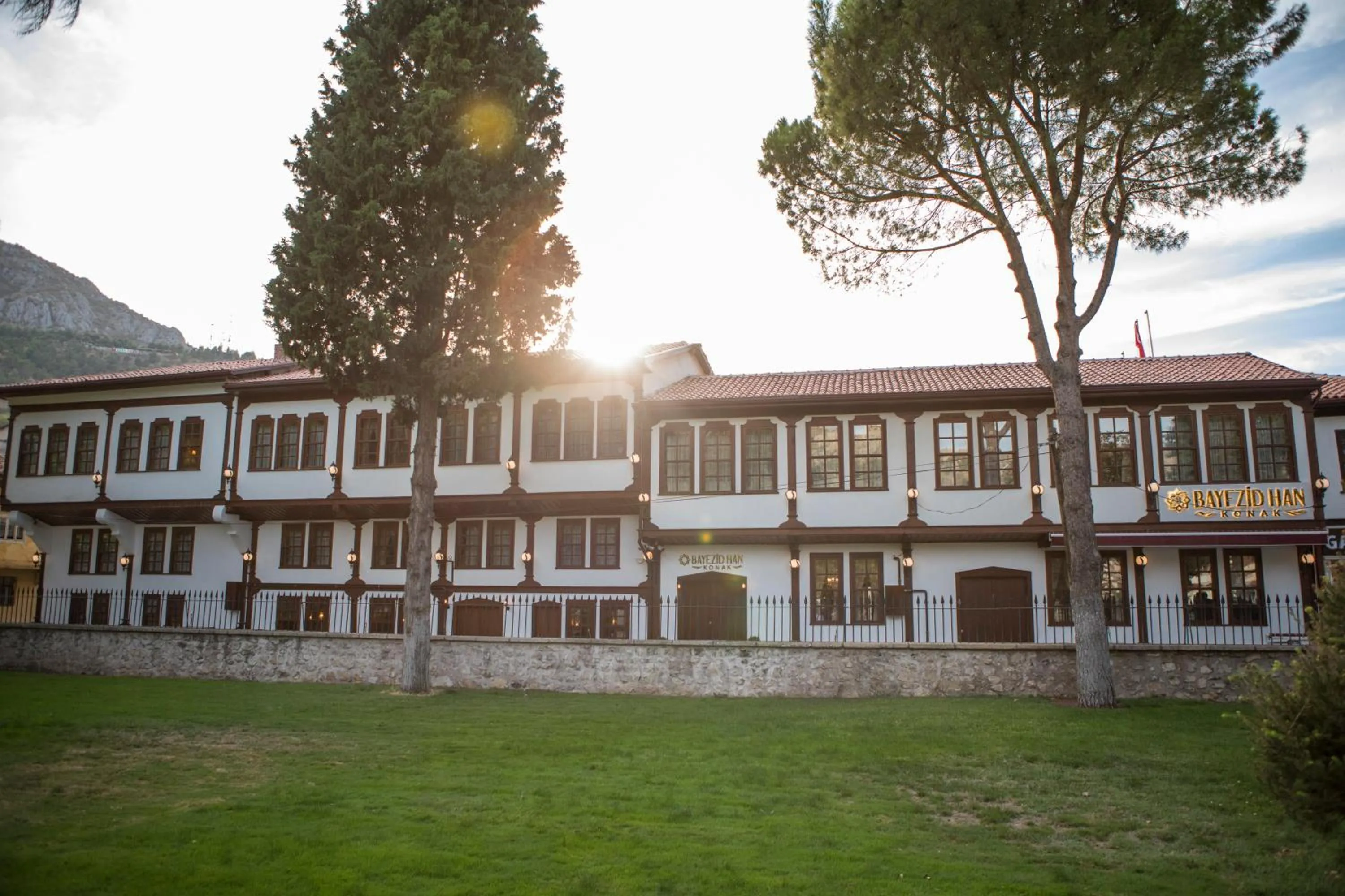 Property building in BAYEZİD HAN KONAK