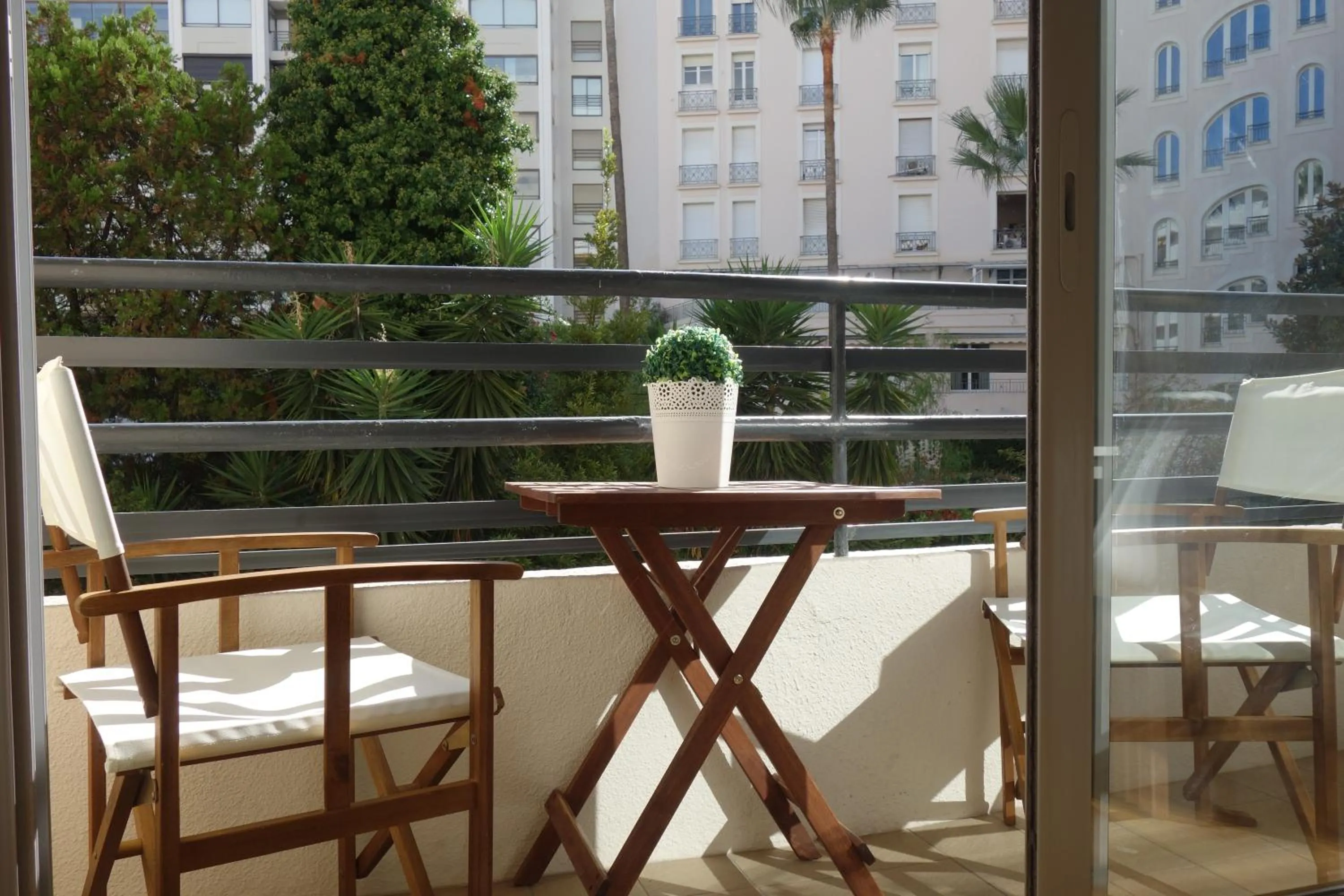 Balcony/Terrace in Rouaze by Welcome to Cannes