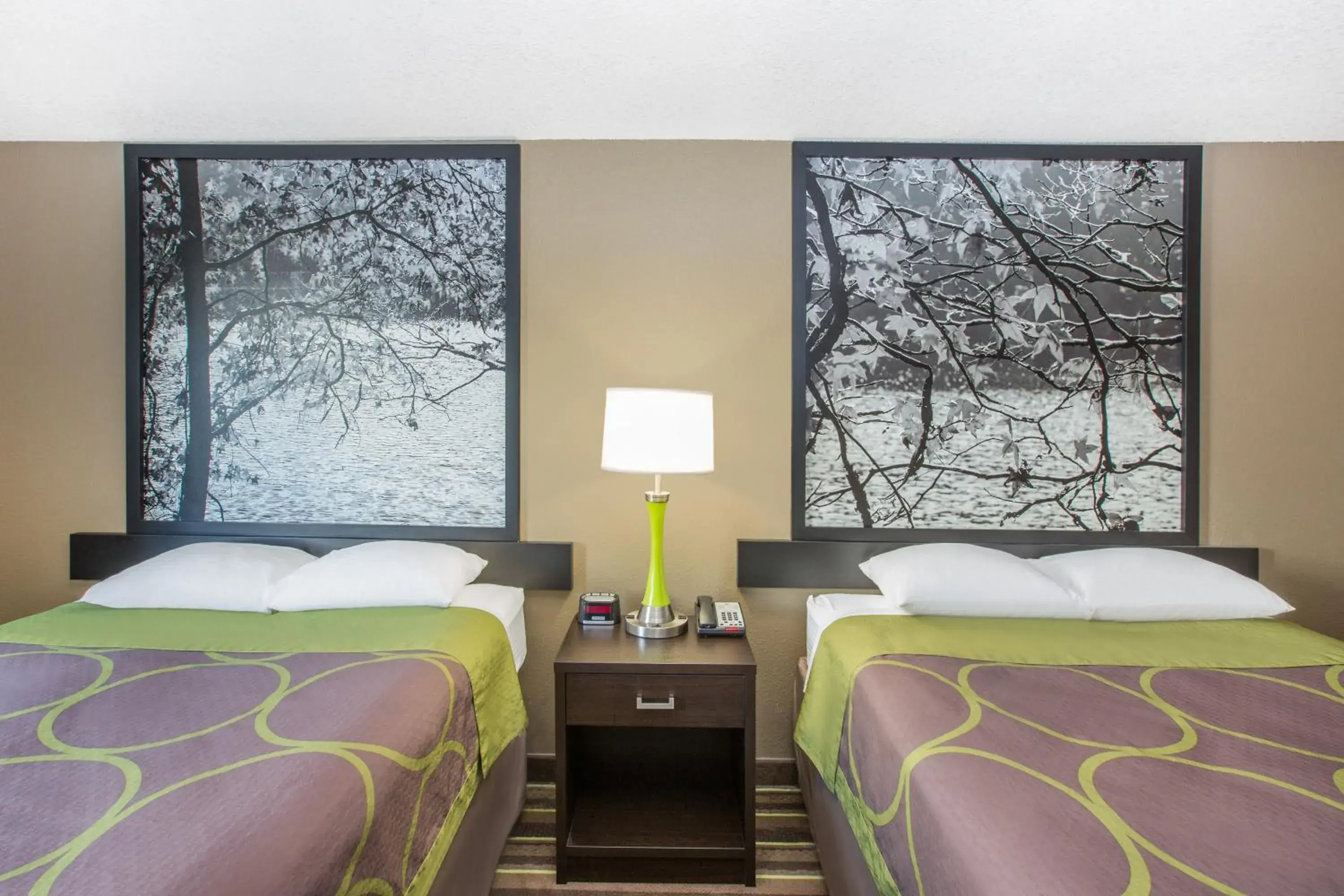 Queen Room with Two Queen Beds - Non-Smoking in Super 8 by Wyndham Brookings Queen Room with Two Queen Beds - Non-Smoking in Super 8 by Wyndham Brookings