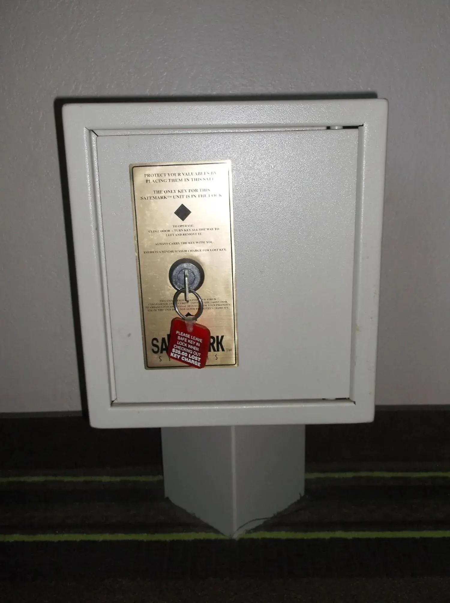 King Room - Non-Smoking in Super 8 by Wyndham Brookings King Room - Non-Smoking in Super 8 by Wyndham Brookings