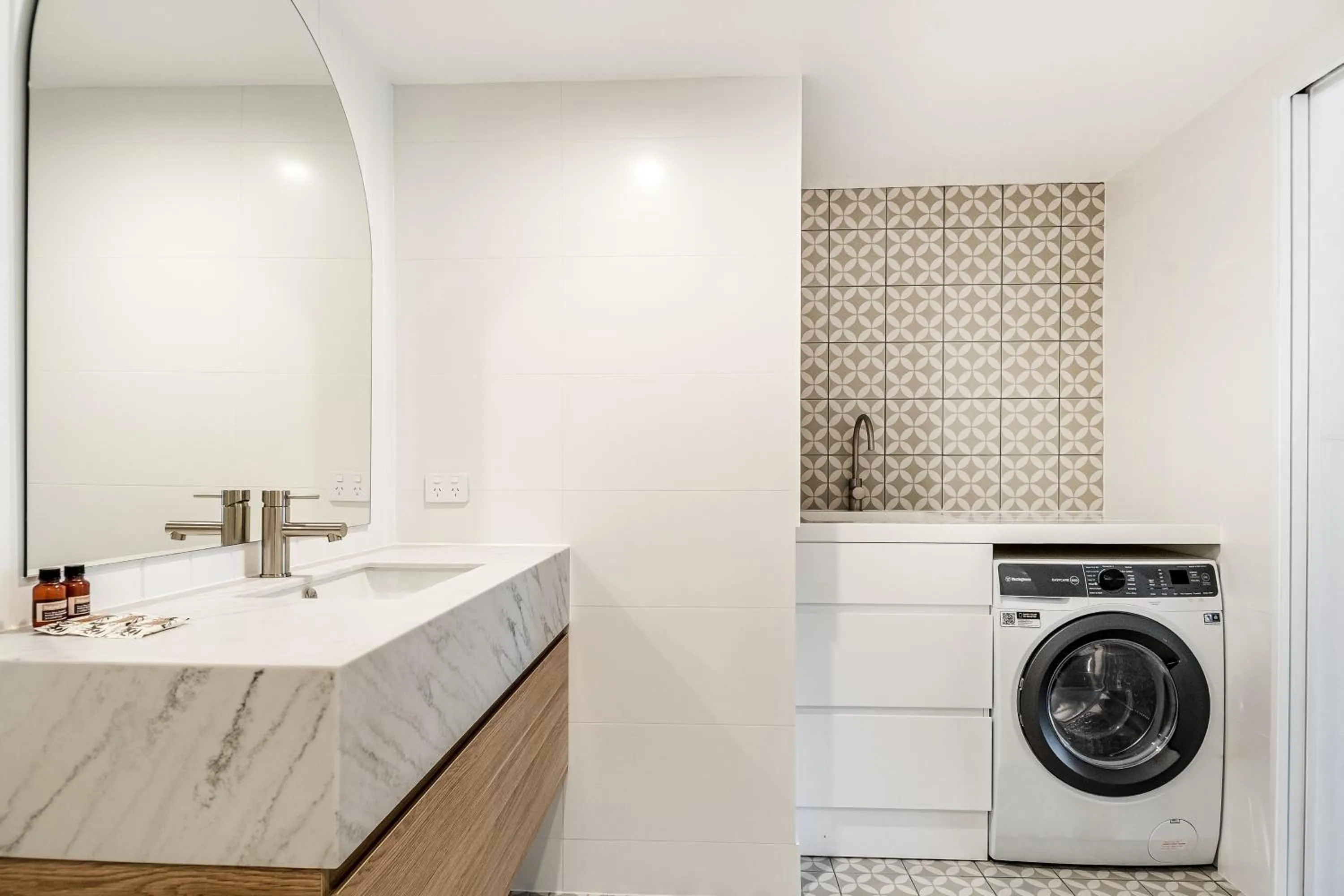 Bathroom in Beaches Apartments Byron Bay