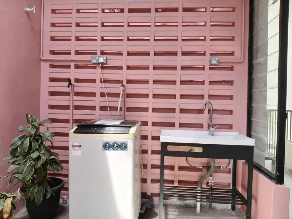 Property building in The Brownstone Hostel & Space Property building in The Brownstone Hostel & Space