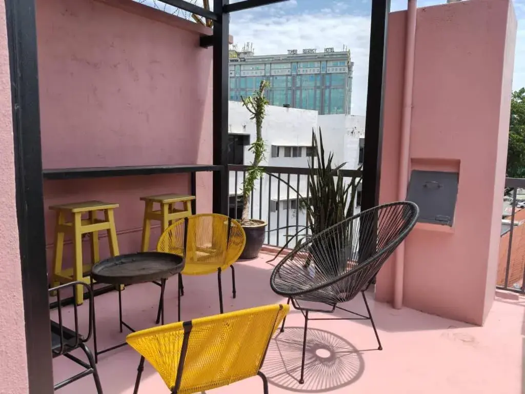 Property building in The Brownstone Hostel & Space Property building in The Brownstone Hostel & Space